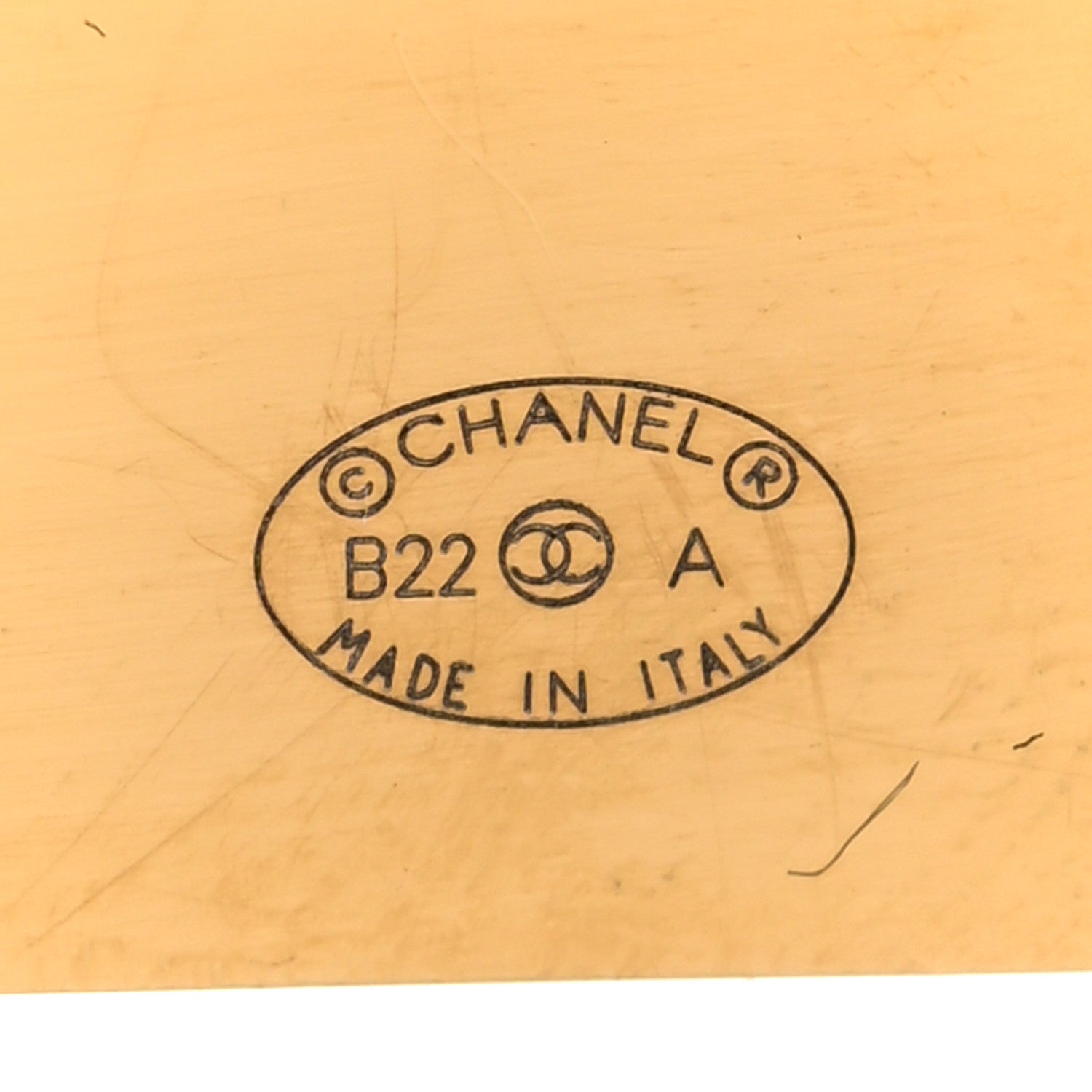 Chanel Metal CC Rue Cambon Brooch Gold 3 of 4