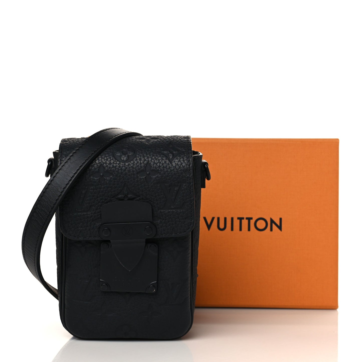 Taurillon Monogram S Lock Wearable Wallet Black