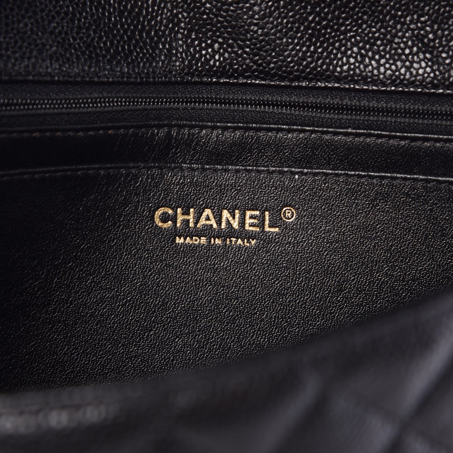 Crumpled Grained Calfskin Flap Black