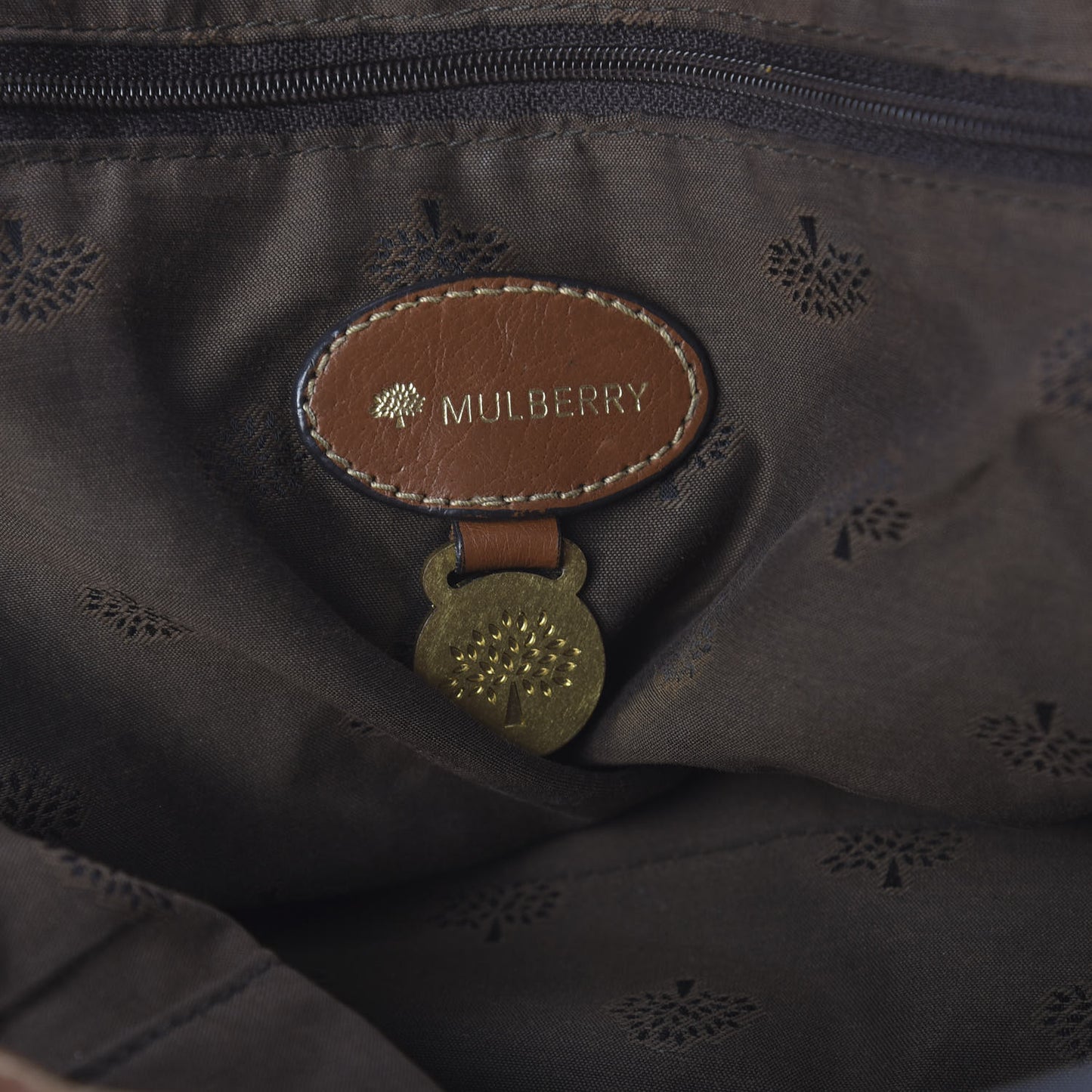 Soft Buffalo Oversized Alexa Oak