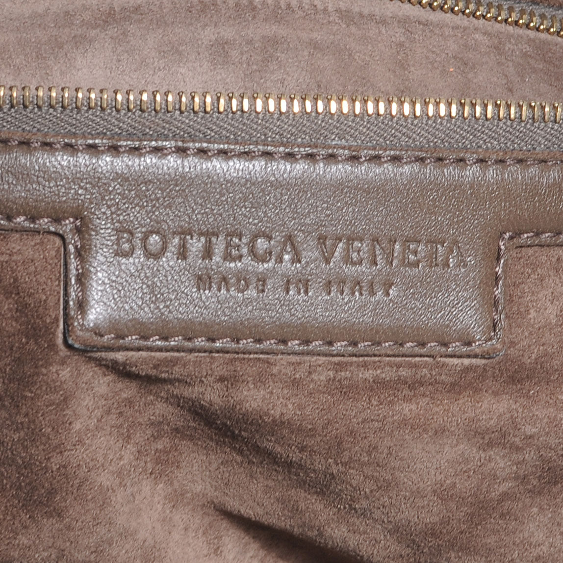 Nappa Intrecciato Large Veneta Hobo Ebano