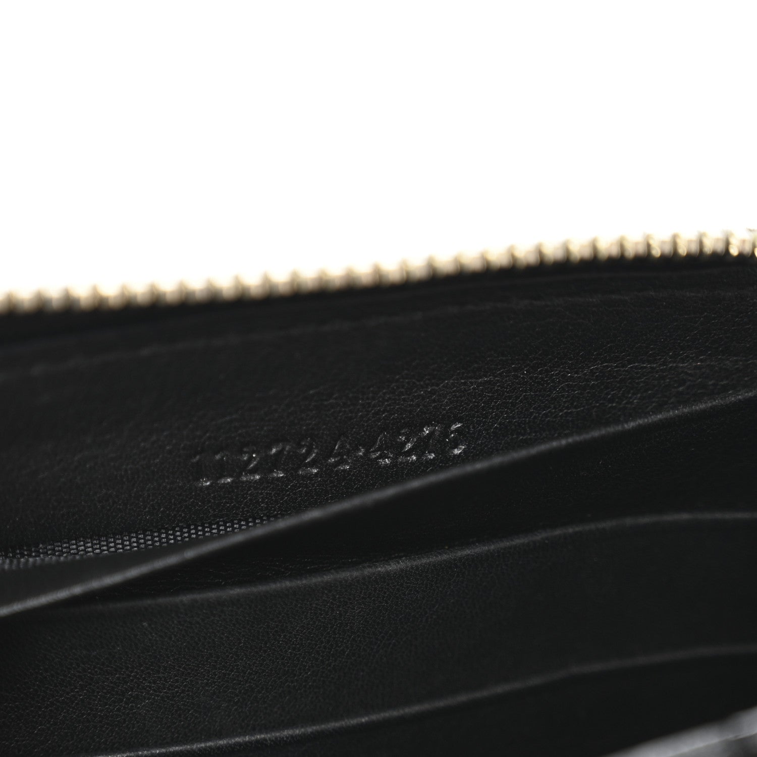 Gucci Guccissima Margaux Calfskin Metal Bar Zip Around Wallet Black 7 of 10