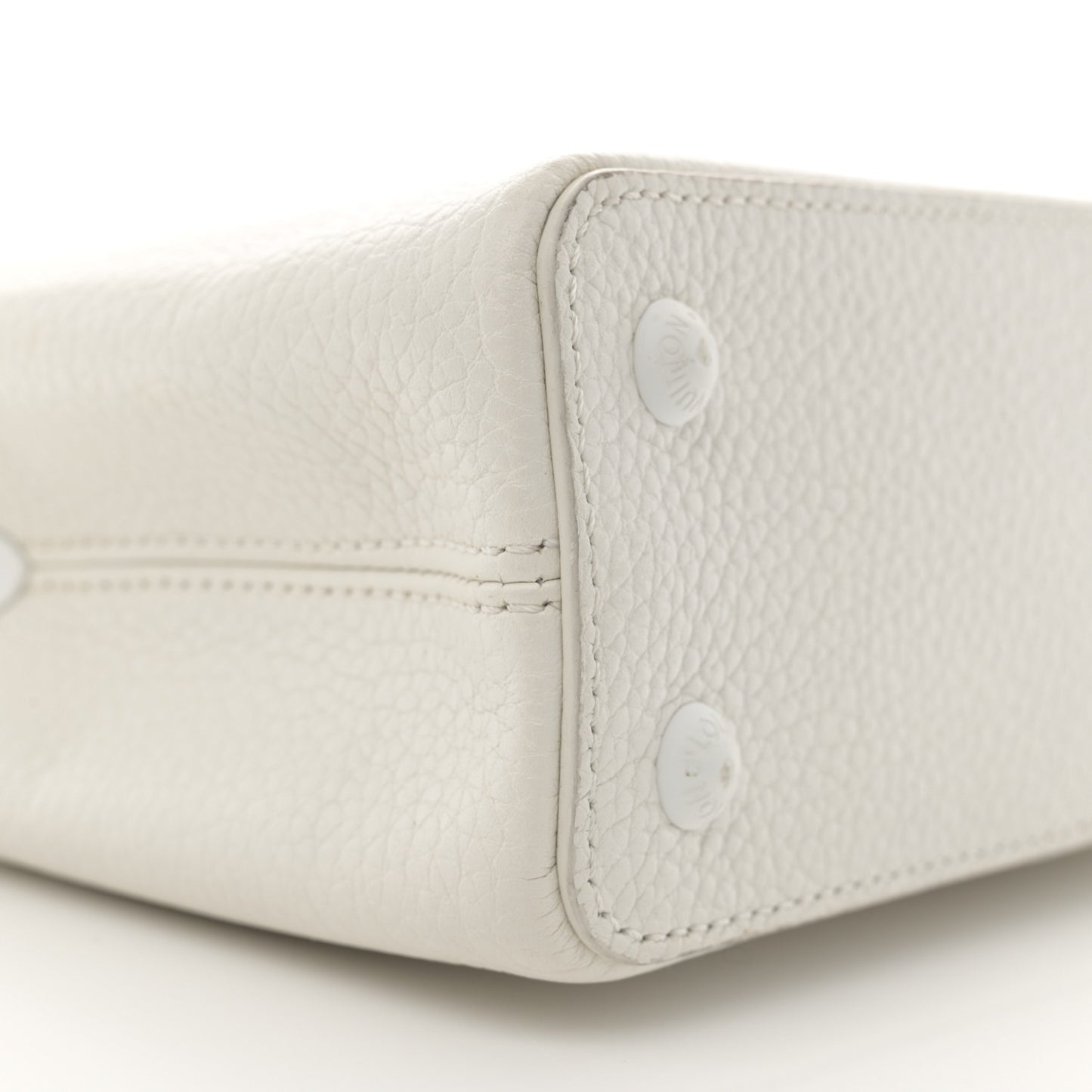 Taurillon Mini Capucines Monochrome White