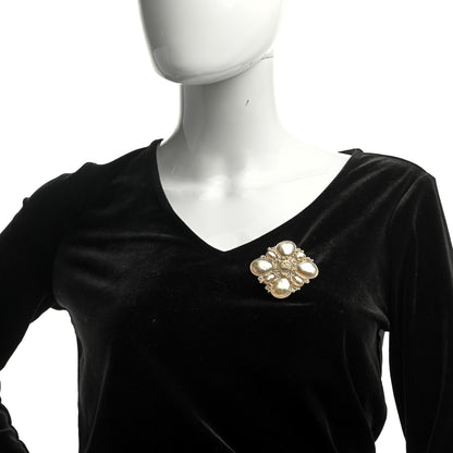 Chanel Pearl Crystal CC Brooch Pearly White 2 of 4