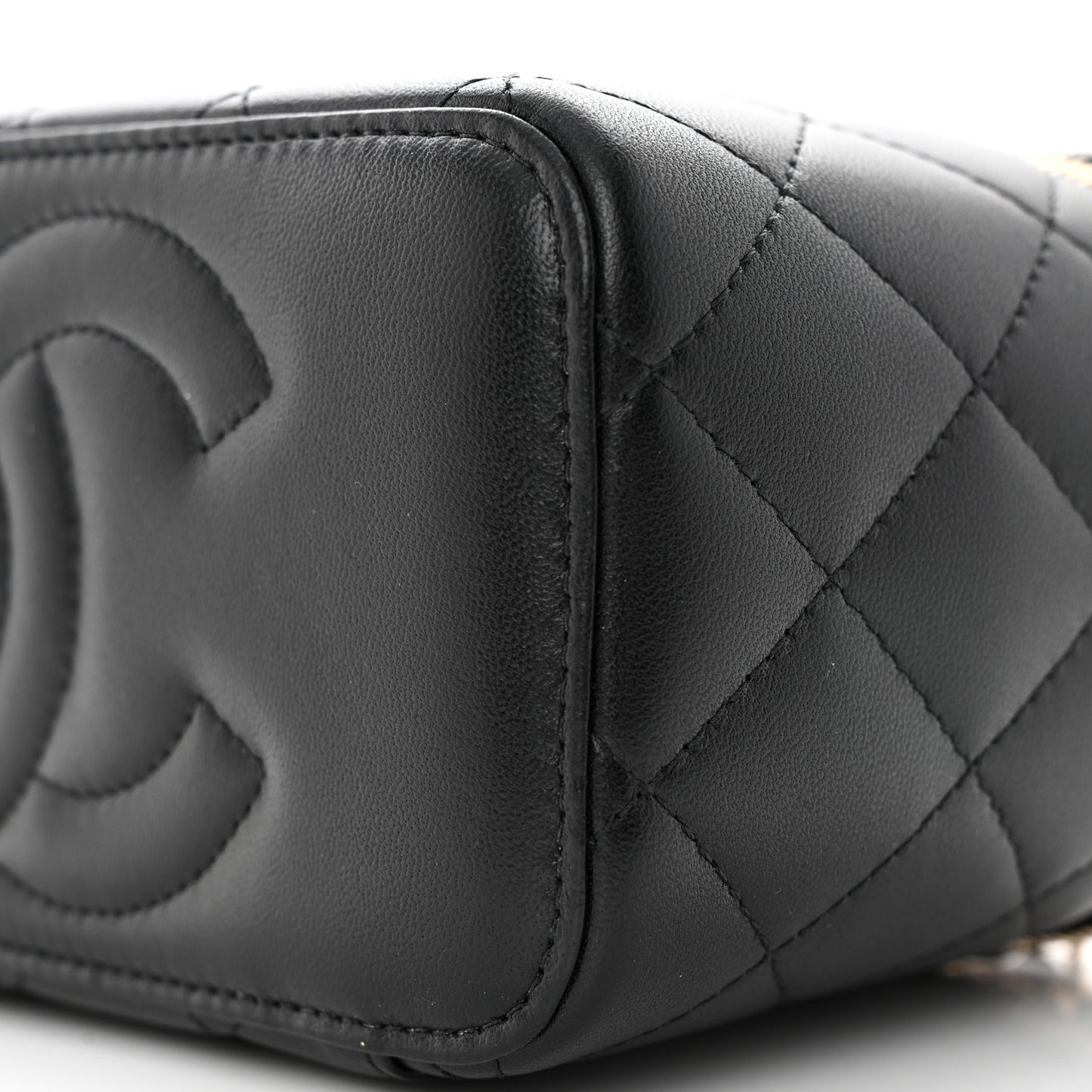 Lambskin Quilted Small Top Handle Vanity Case With Chain Black Lilac