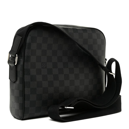 Louis Vuitton Damier Graphite Dayton Reporter PM 3 of 10