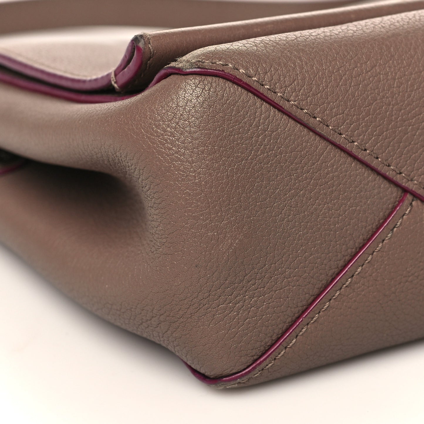 Soft Calfskin Lockme II Chain Bag BB Taupe Glace