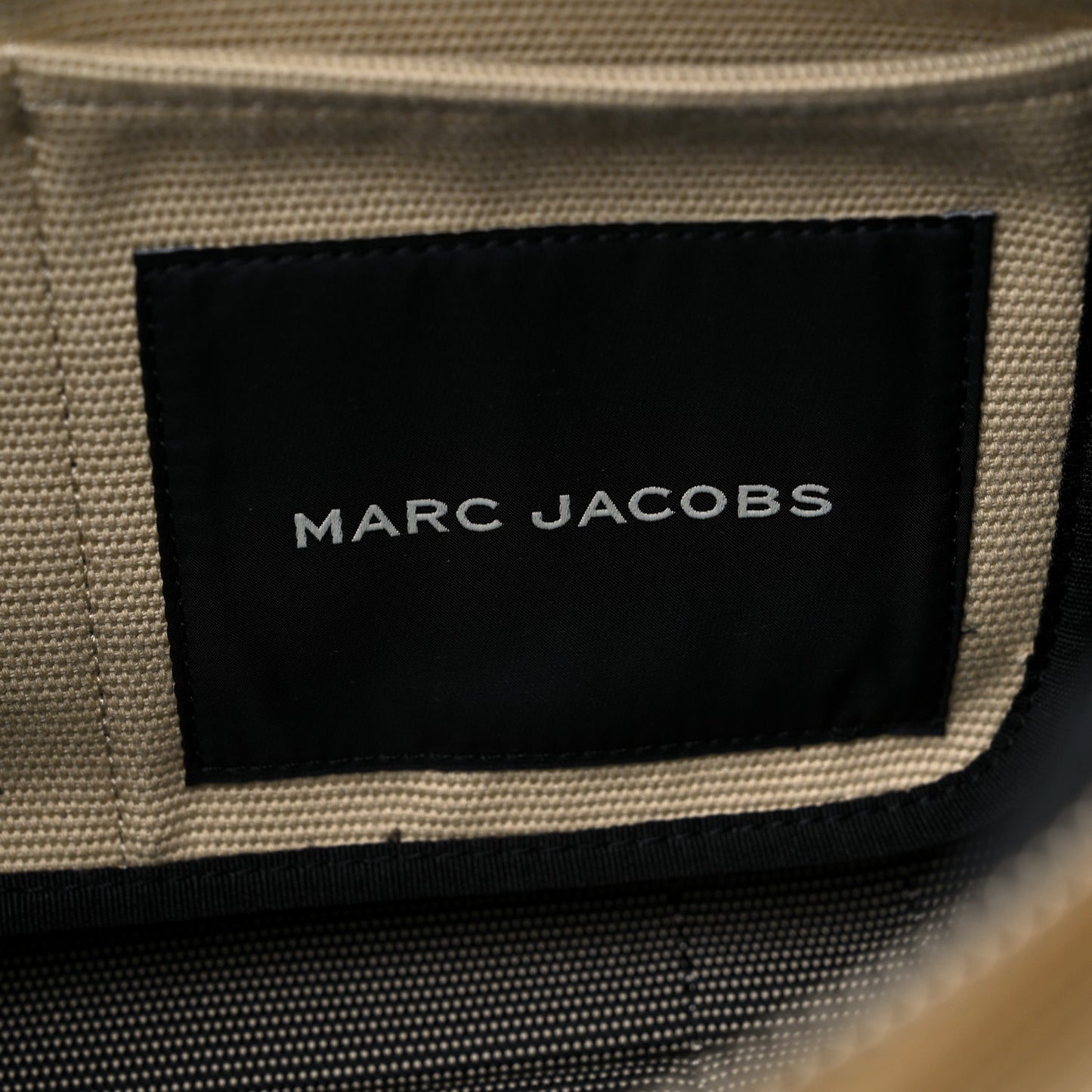 Jacquard Medium The Traveler Tote Bag Warm Sand