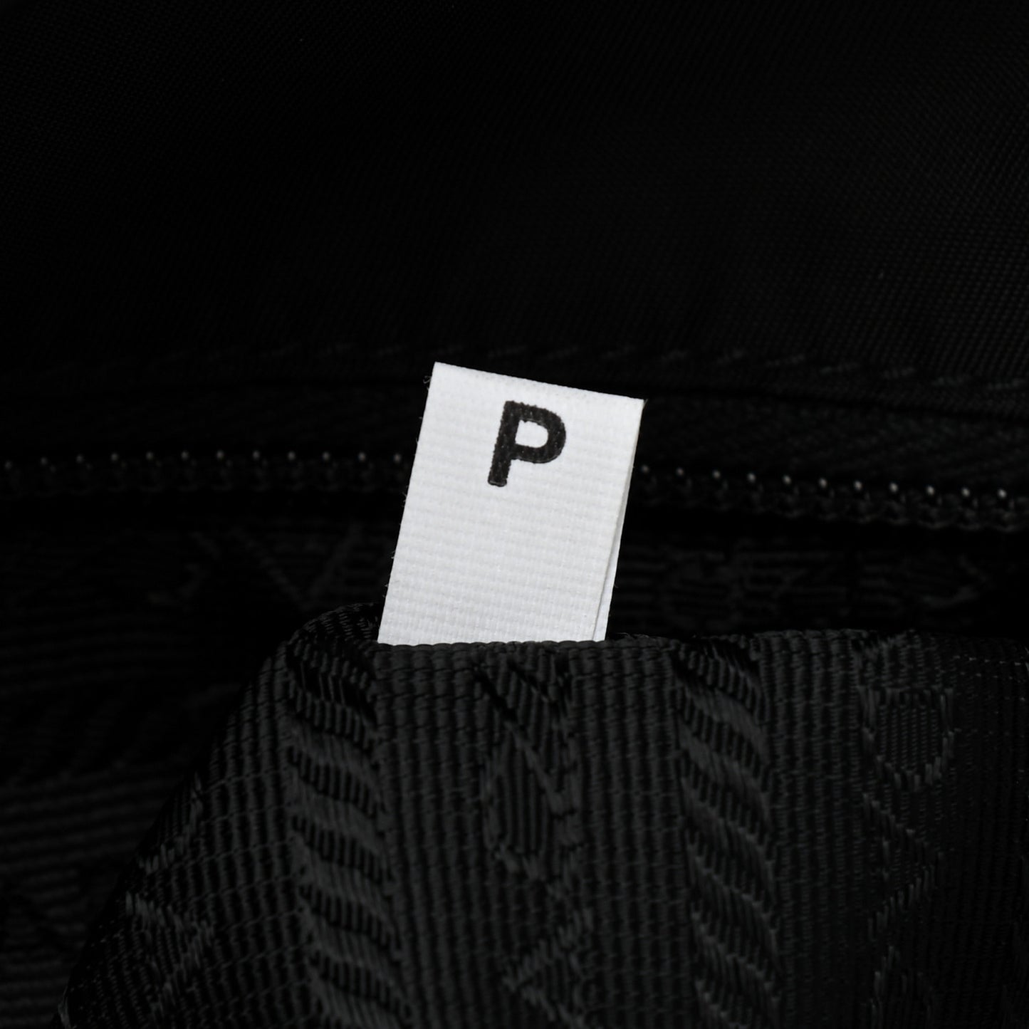 Tessuto Nylon Saffiano Messenger Satchel Black