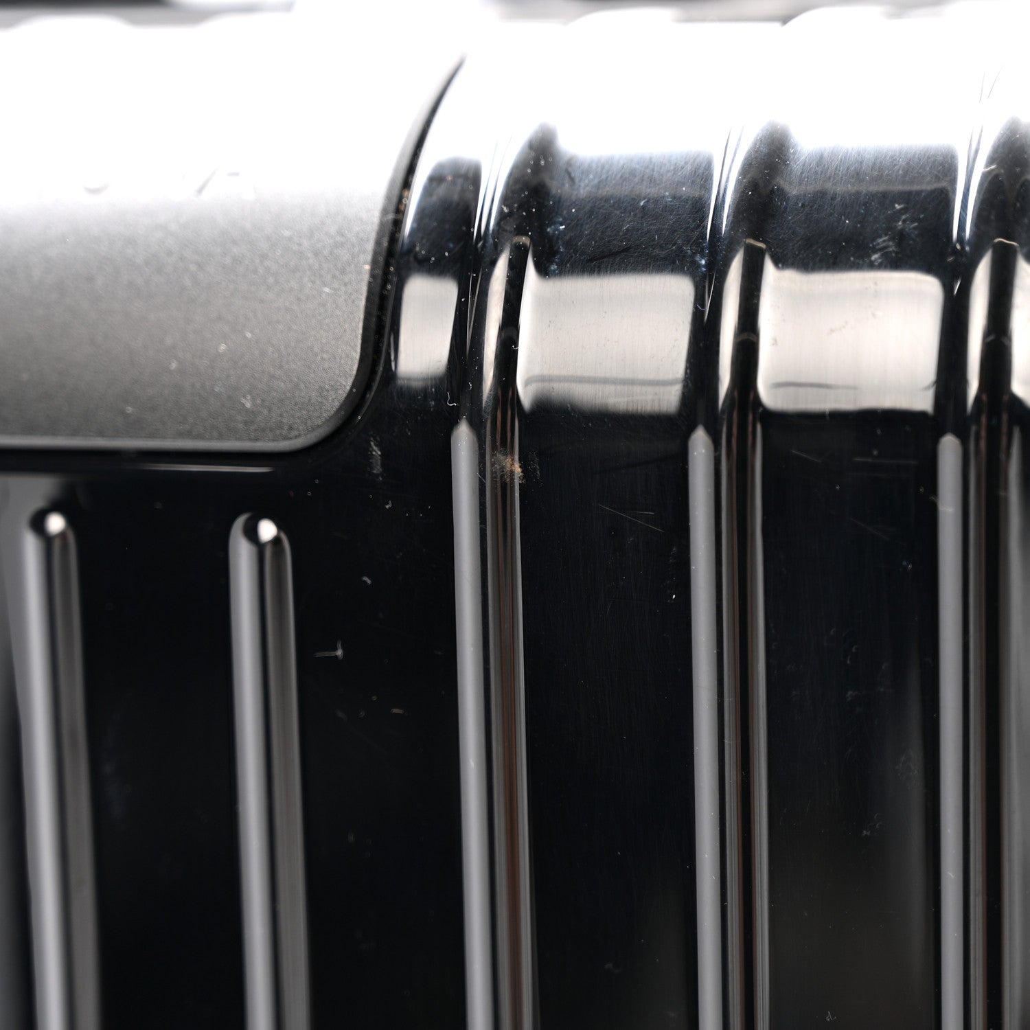 Rimowa Gloss Polycarbonate Essential Lite Cabin Black 8 of 8