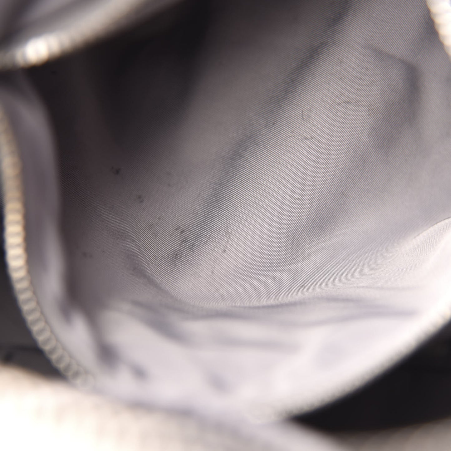 Pebbled Lambskin Rocco Silver Rhodium Hardware