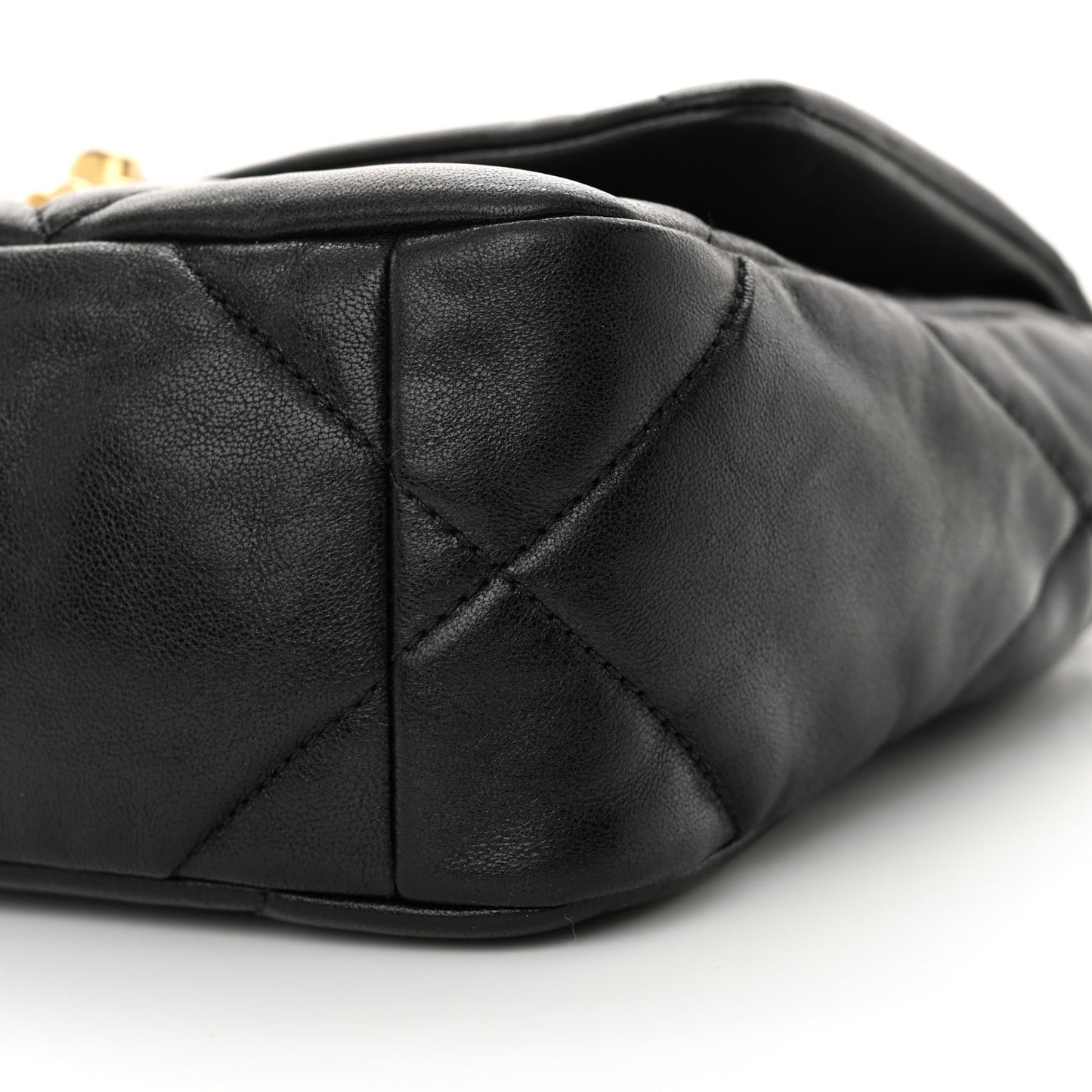 Lambskin Quilted Medium Chanel 19 Flap Black