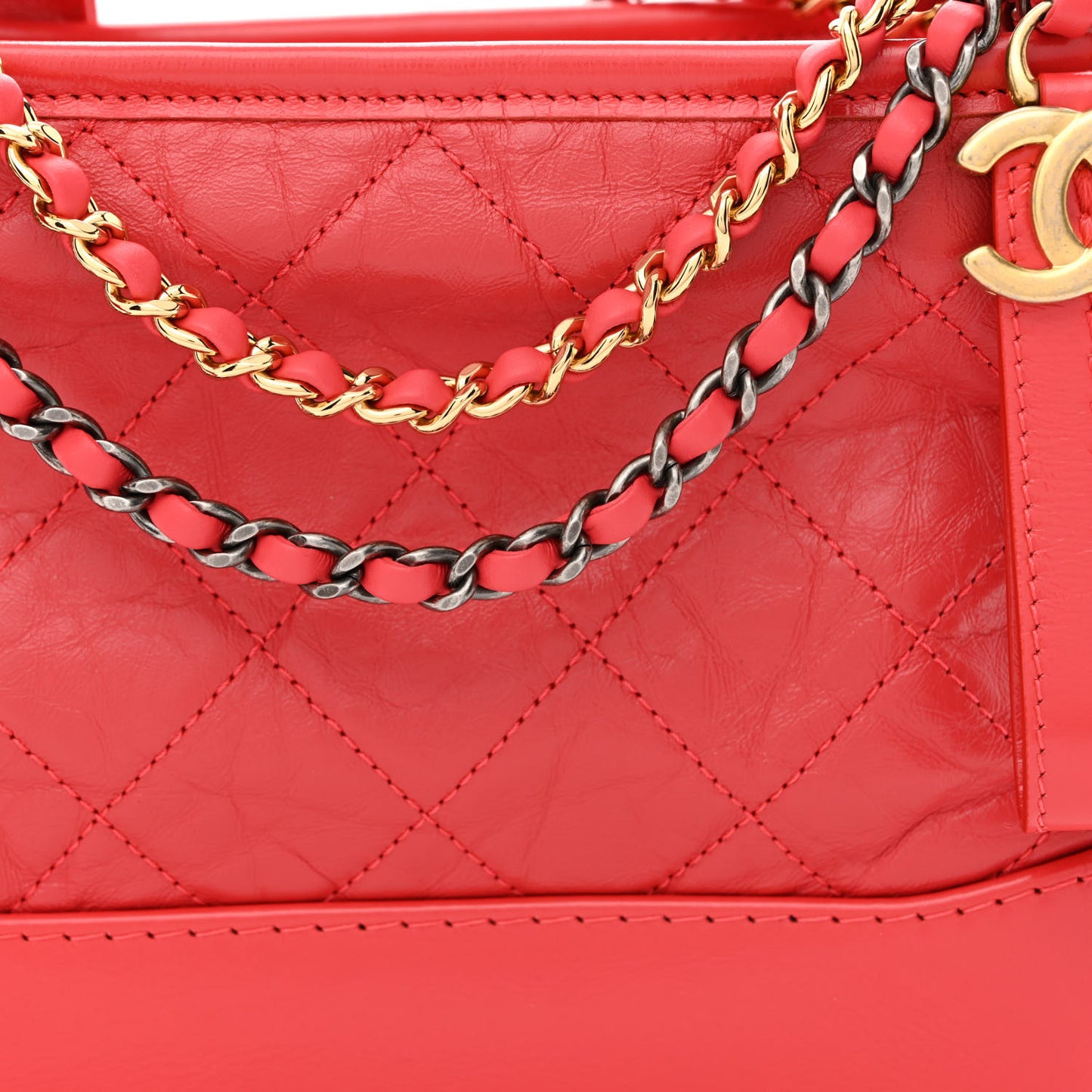 Aged Calfskin Quilted Small Gabrielle Hobo Red
