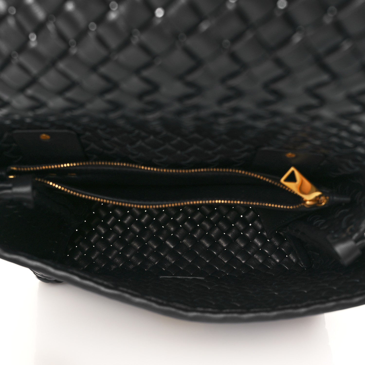 Bottega Veneta Nappa Intrecciato Patti Top Handle Bag Space 4 of 8