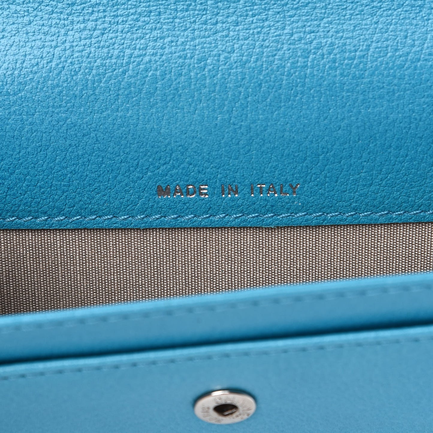 Goatskin Camellia Embossed Card Holder Turquoise