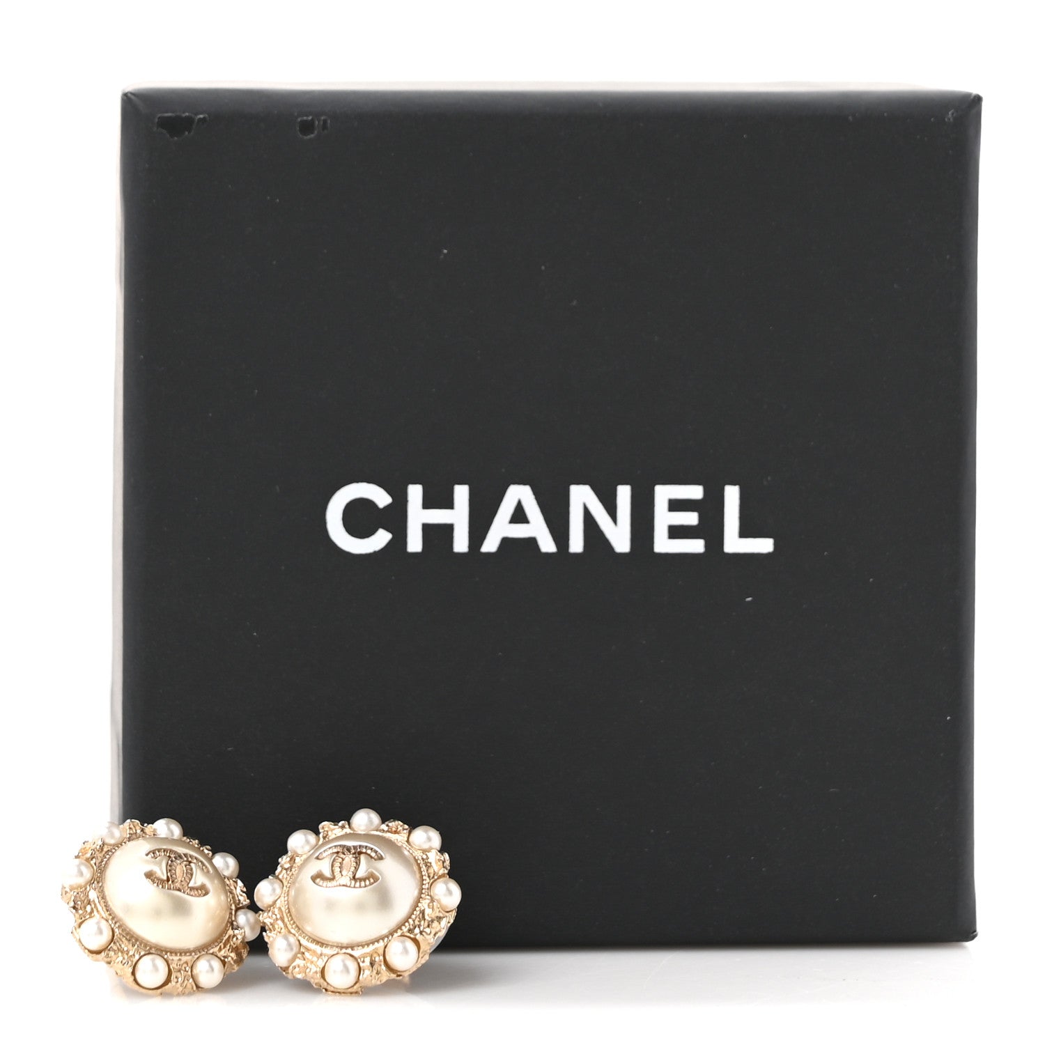 Chanel Metal Pearl CC Round Earrings Gold 5 of 5