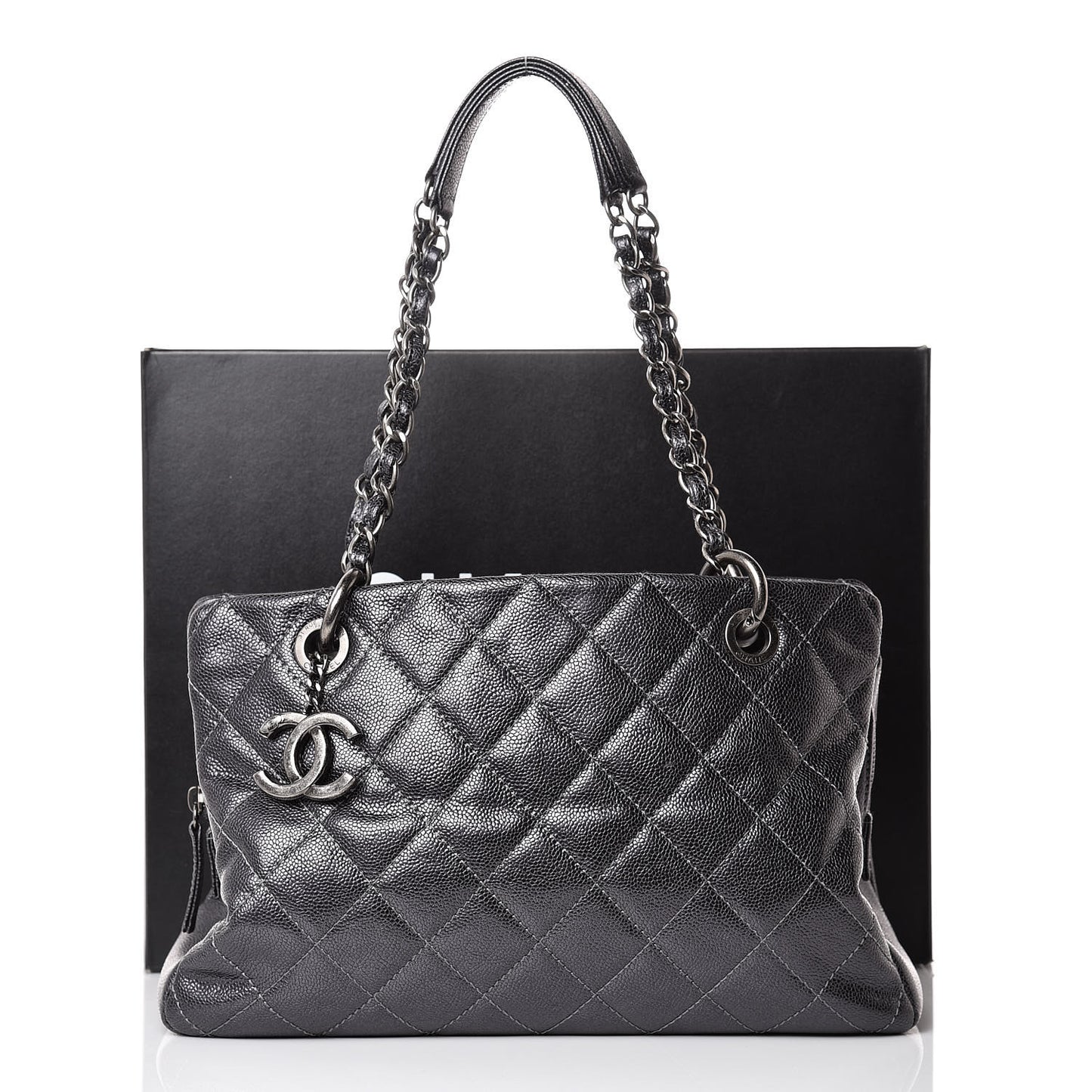Iridescent Quilted Chic Caviar Shopping Tote Argent