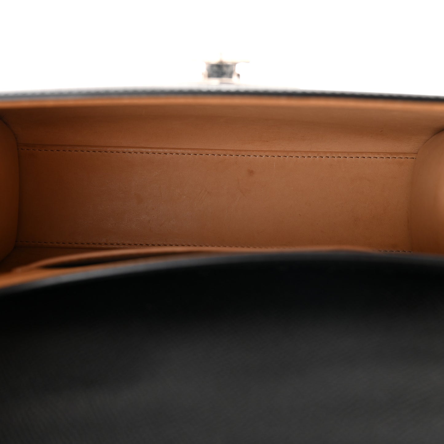 Carat Calfskin Gabrielle PM Black