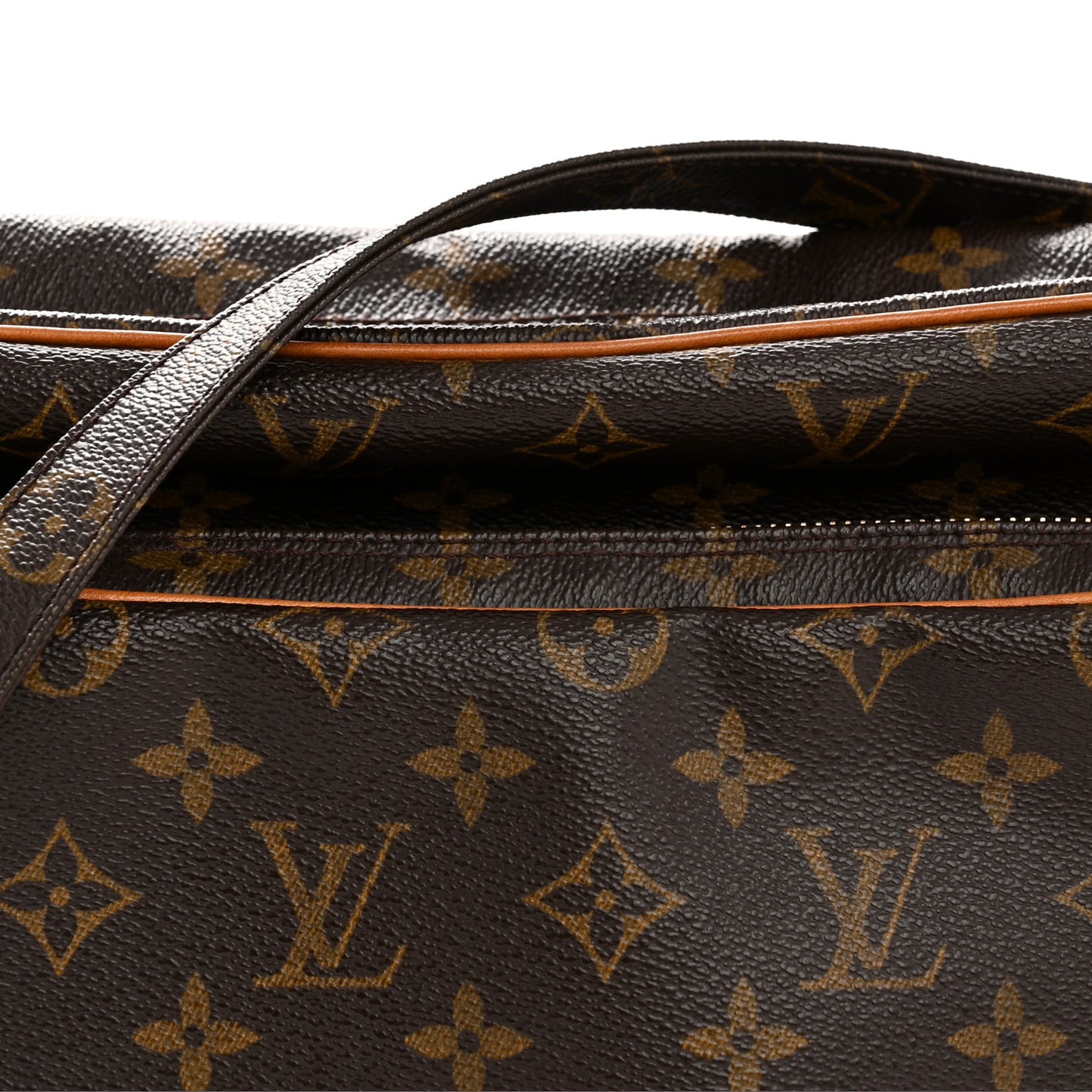 Monogram Nil 28