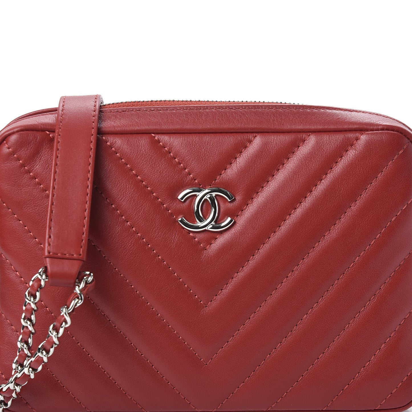 Lambskin Chevron Quilted Small Promenade Camera Dark Red