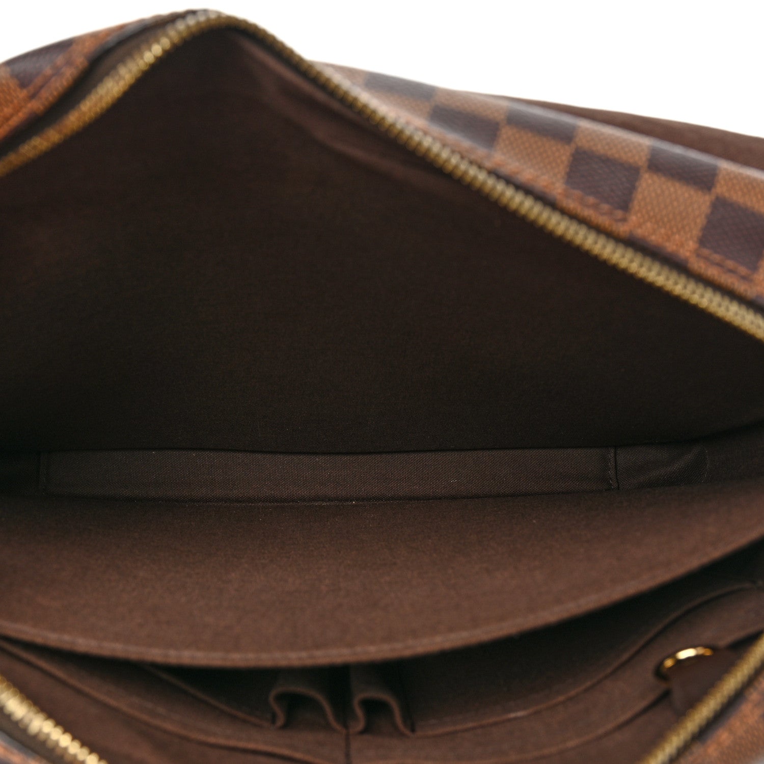 Louis Vuitton Damier Ebene Shelton MM 6 of 17