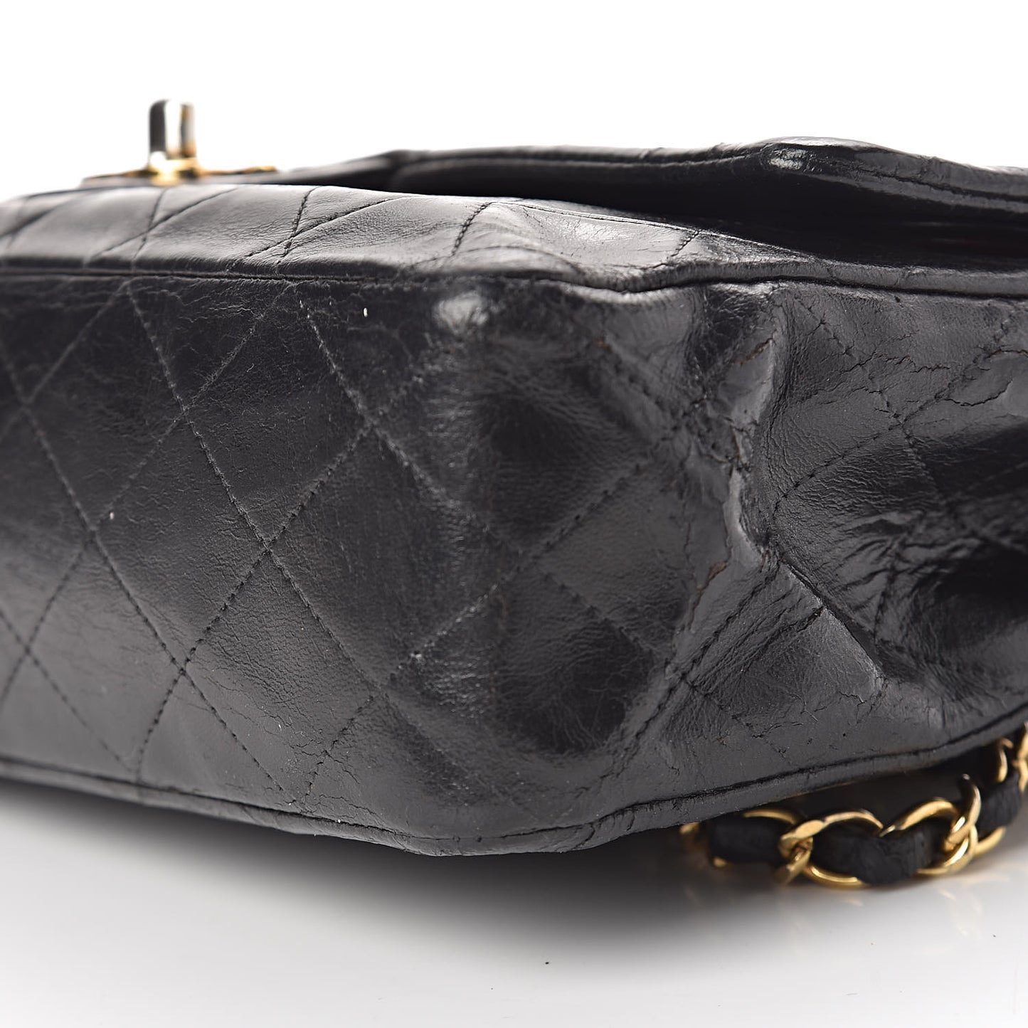 Lambskin Medium Single Flap Black