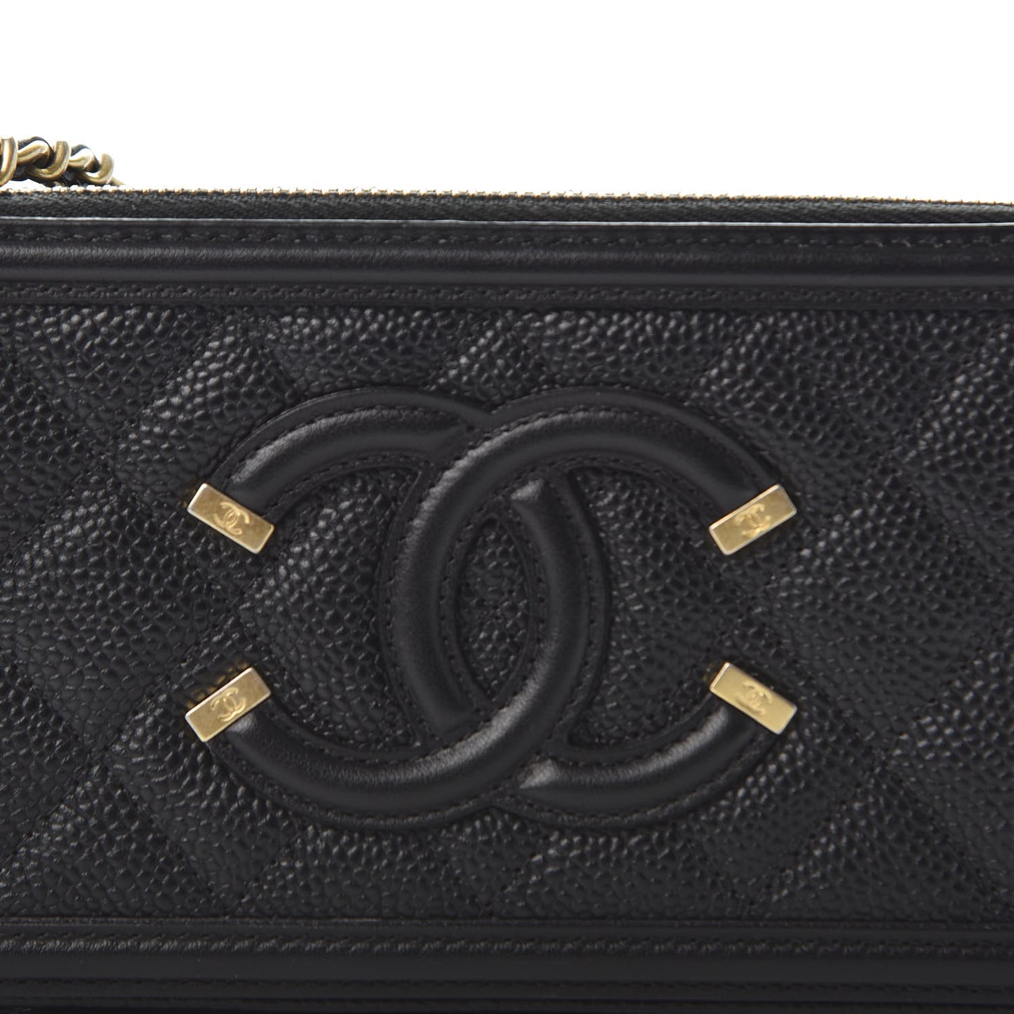 Caviar Quilted CC Filigree Clutch With Chain Black
