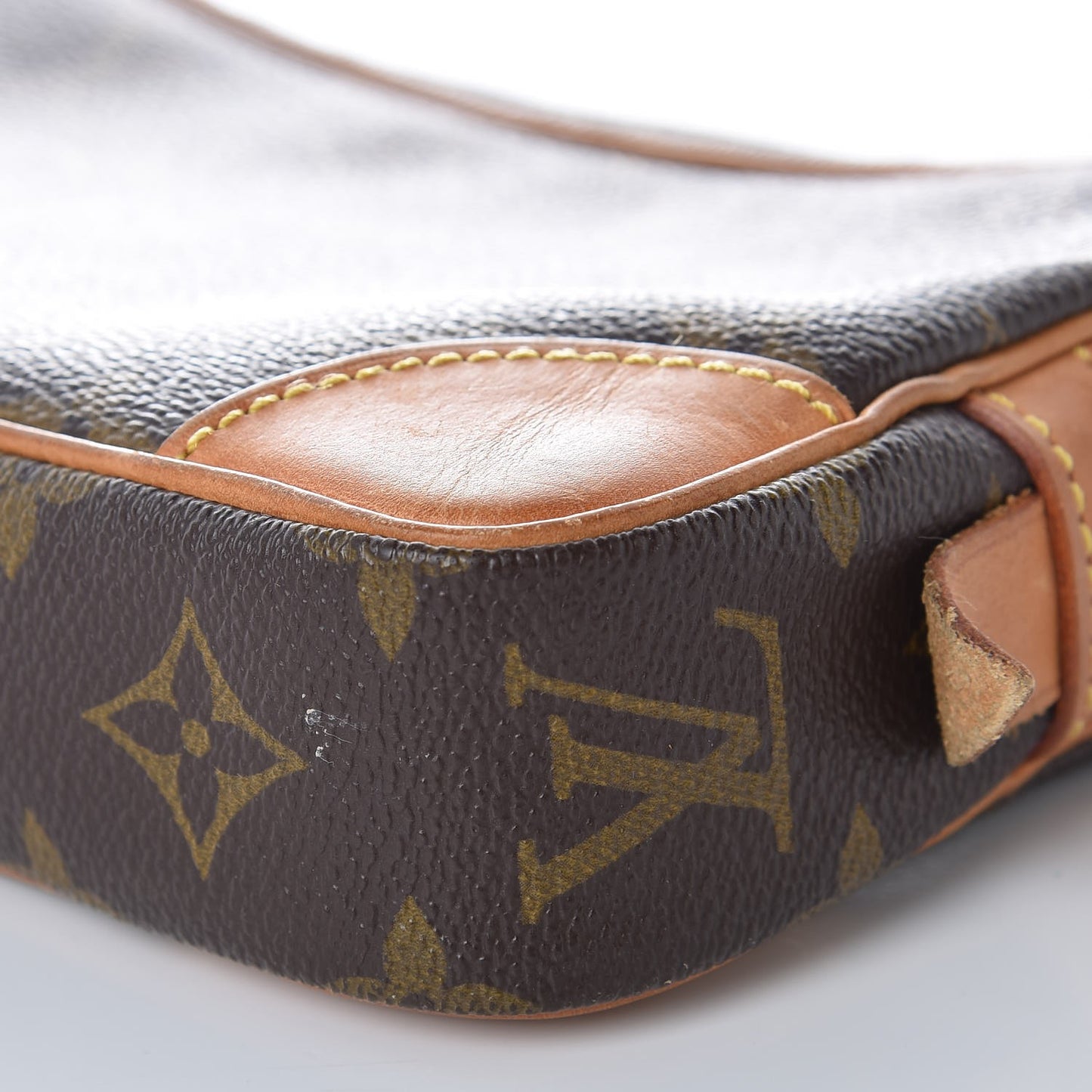 Monogram Pochette Marly Dragonne 22