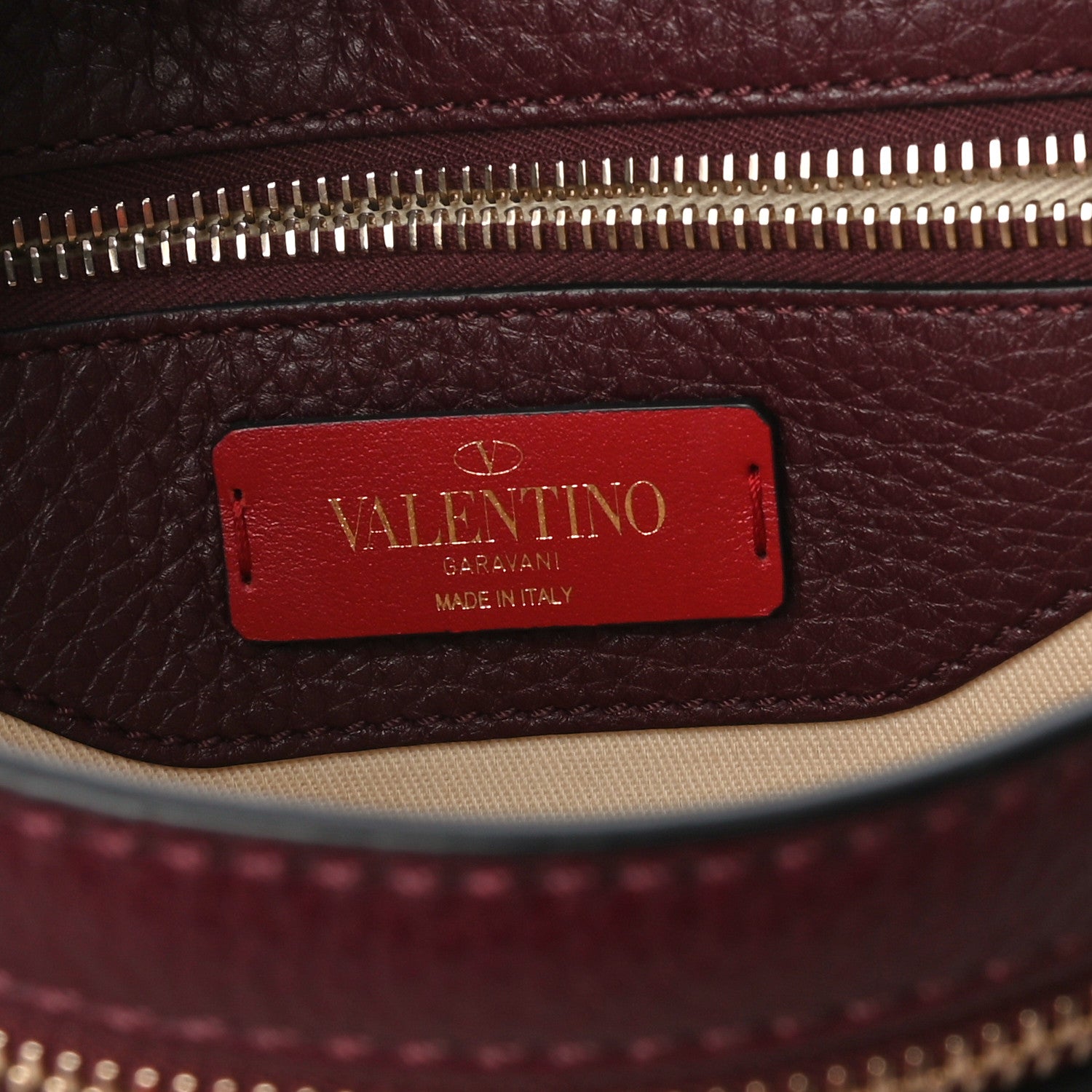 Valentino Garavani Pebbled Calfskin Rockstud Top Handle Shoulder Bag Rubin 8 of 8
