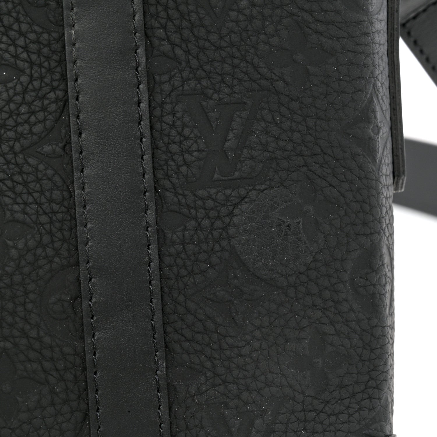 Louis Vuitton Taurillon Monogram Trunk Messenger Black 11 of 12