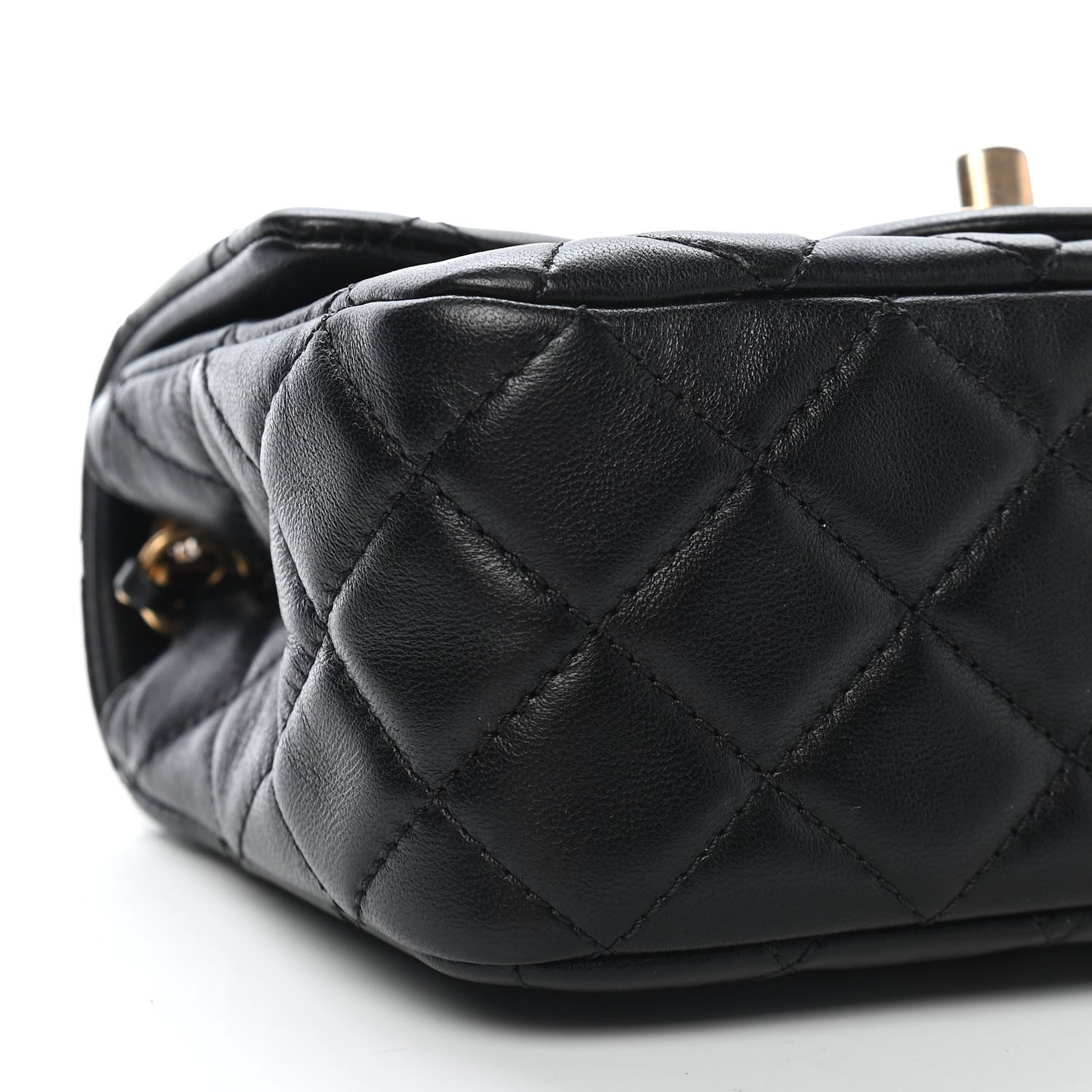 Lambskin Quilted Mini Pearl Crush Flap Black