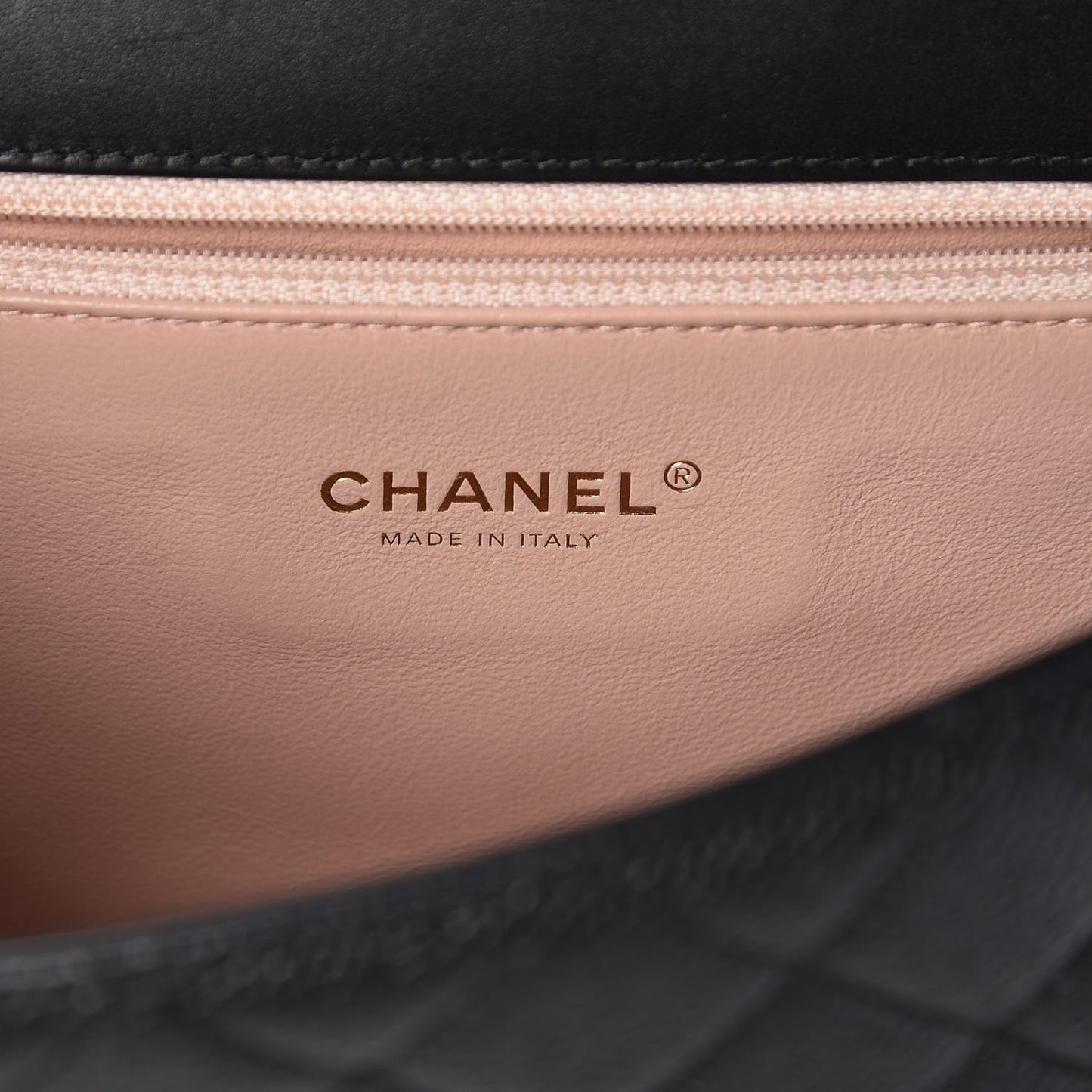 Caviar Quilted Medium CC Filigree Flap Black