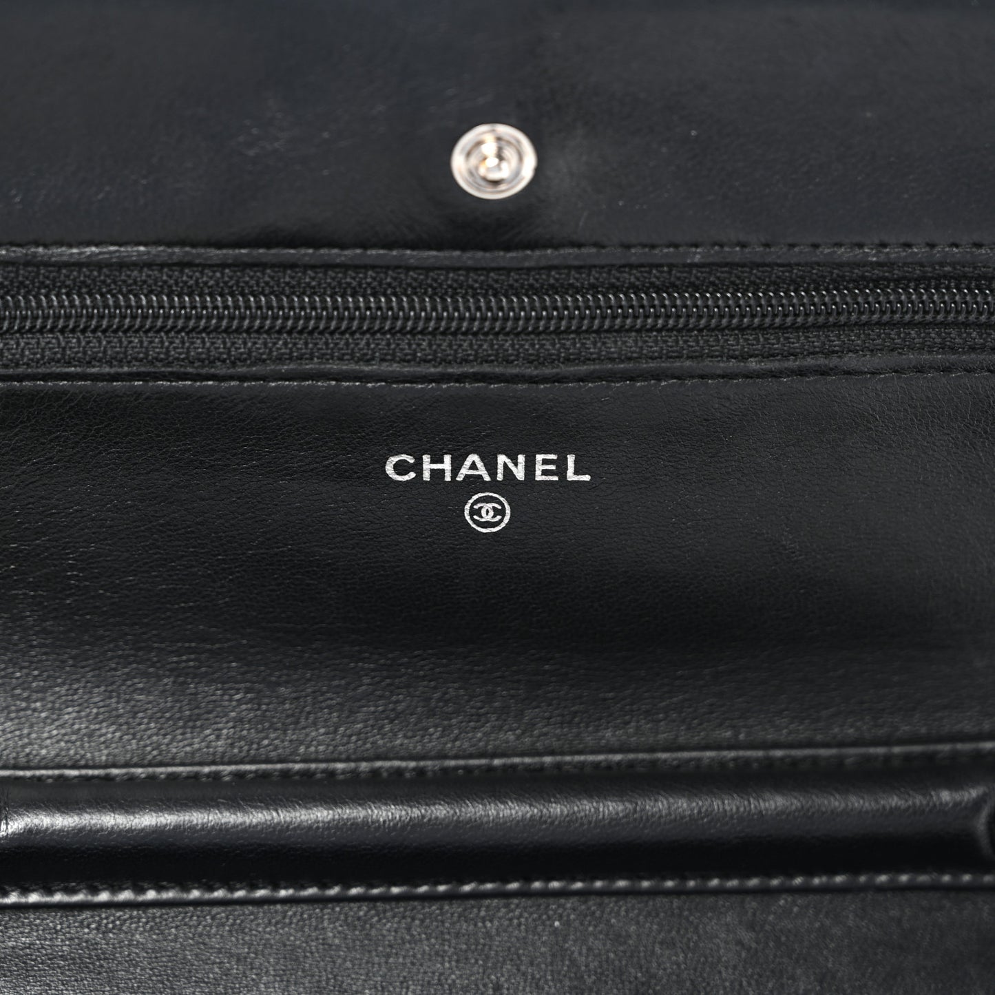 Lambskin Quilted Wallet On Chain WOC Black