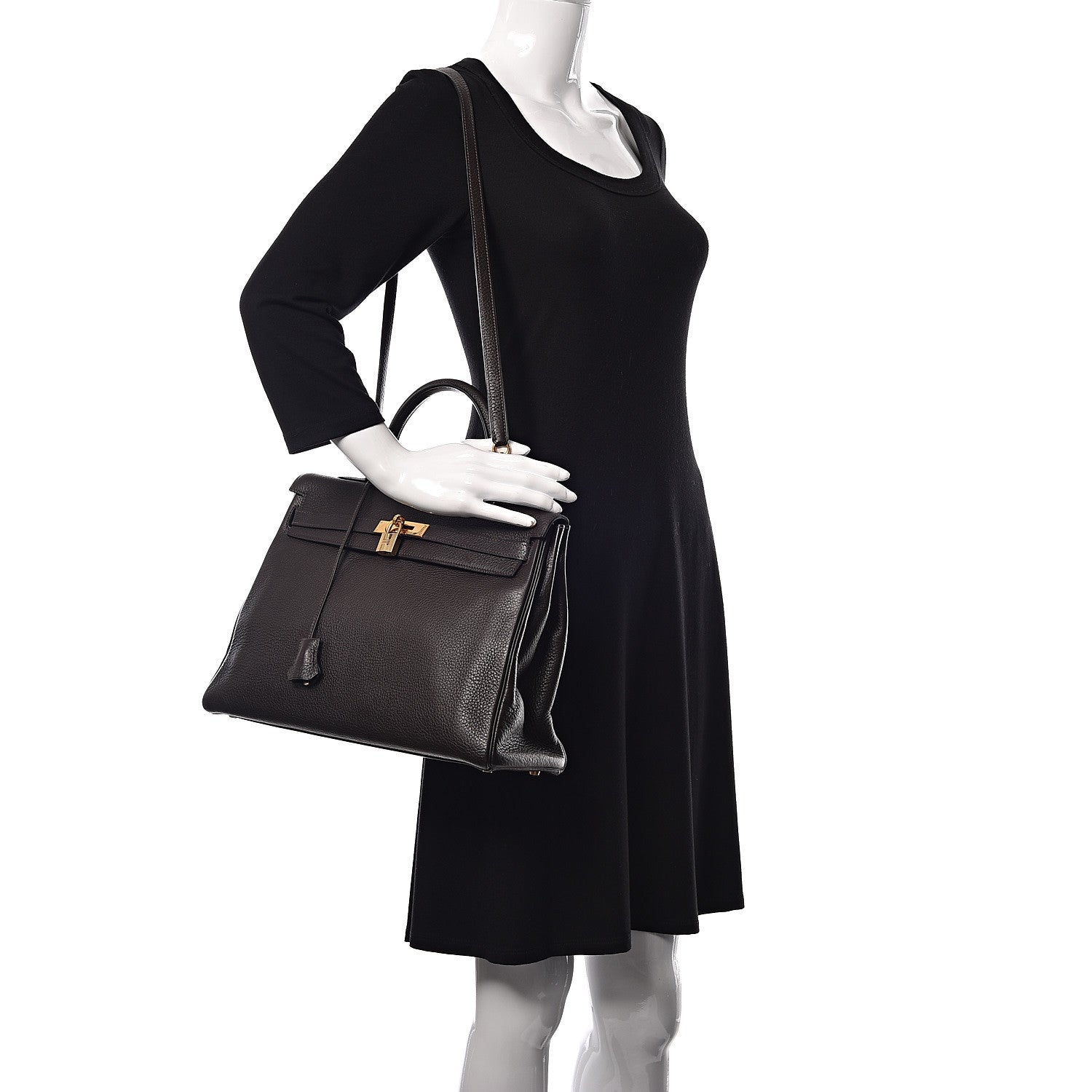 Hermes Taurillon Clemence Kelly Retourne 35 Chocolate 2 of 38