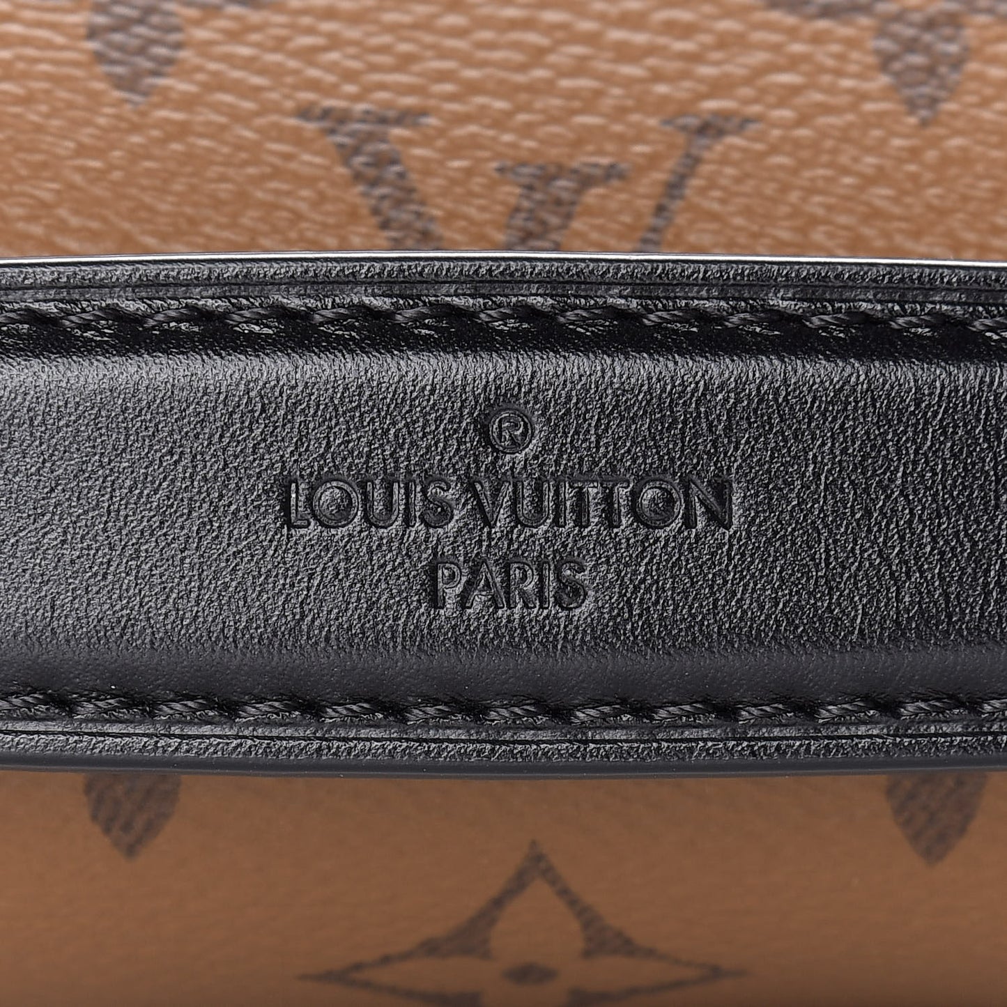Reverse Monogram Pochette Metis