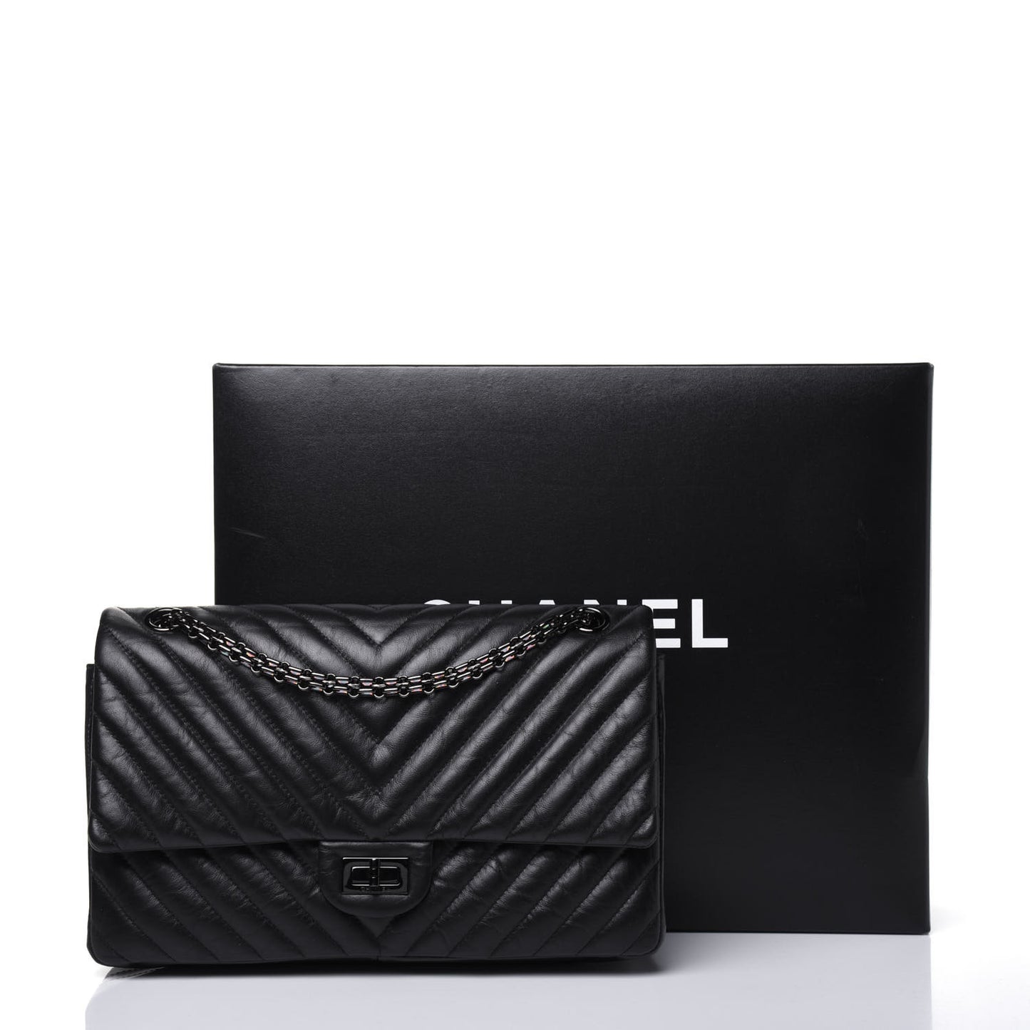 Aged Calfskin Chevron Quilted 2.55 Reissue 226 So Black
