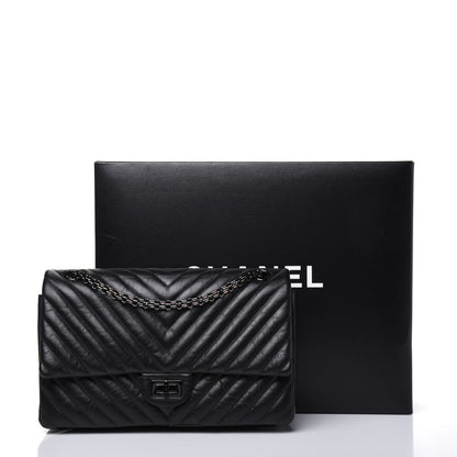 Chanel Aged Calfskin Chevron Quilted 2.55 Reissue 226 So Black 16 of 16
