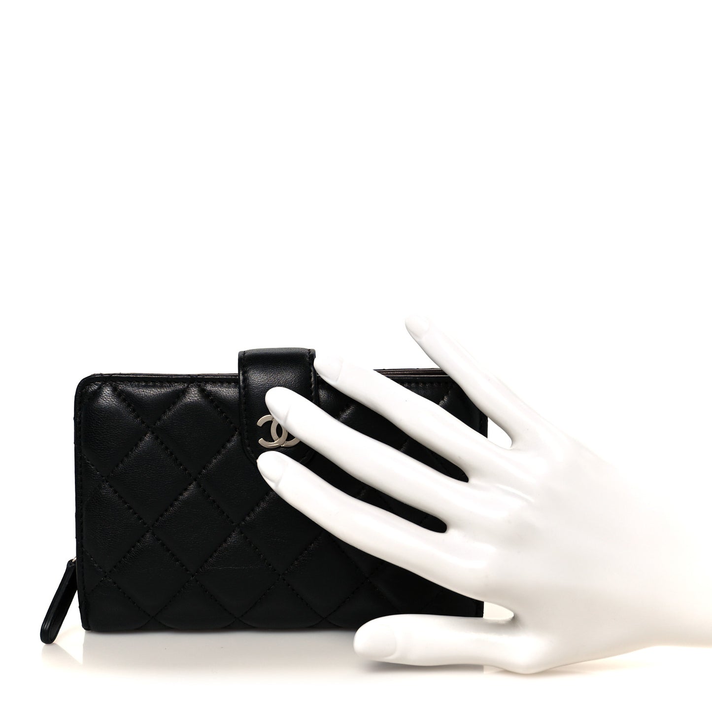 Lambskin Quilted Zipped Pocket Wallet Black