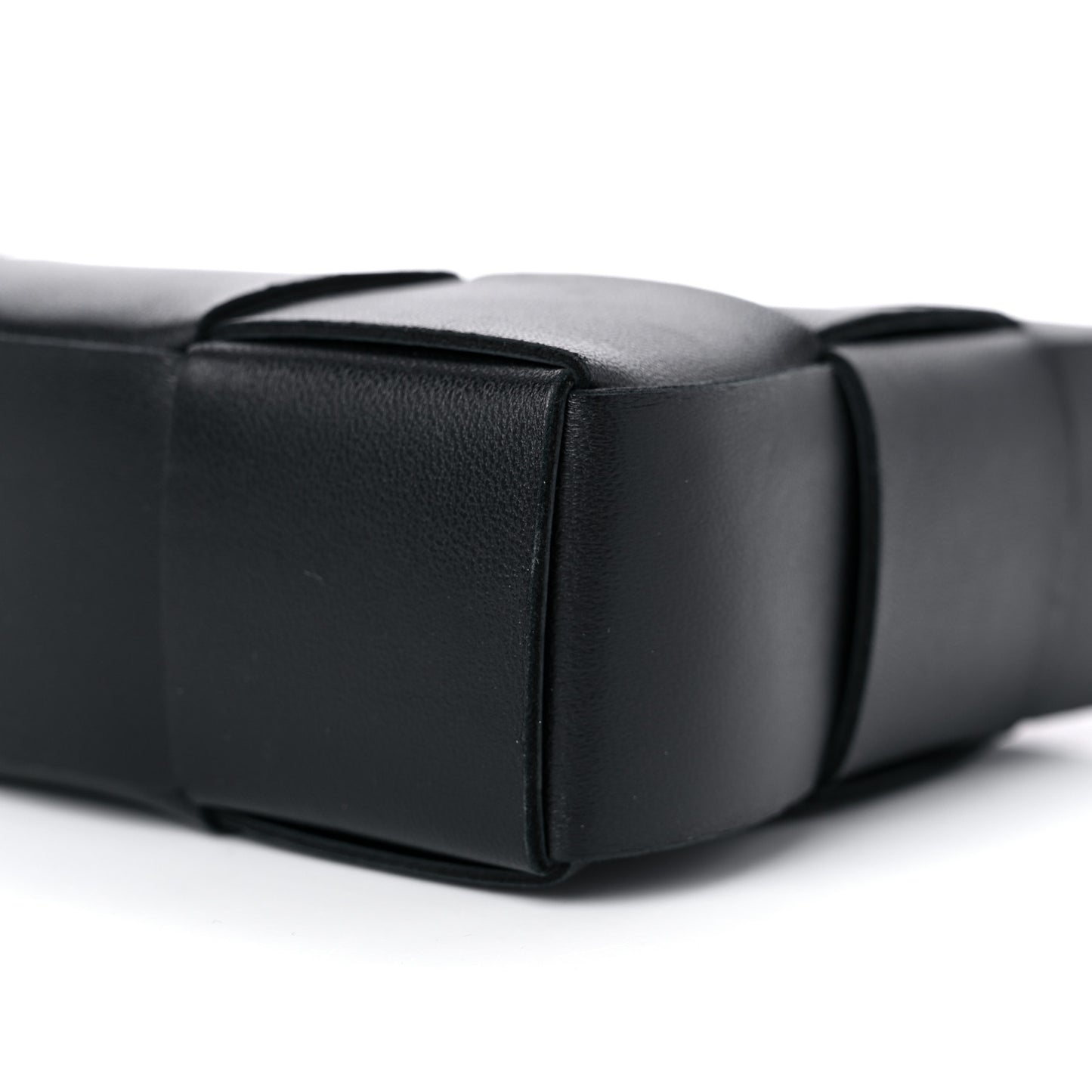 Calfskin Maxi Intrecciato Cassette Pouch On Strap Black