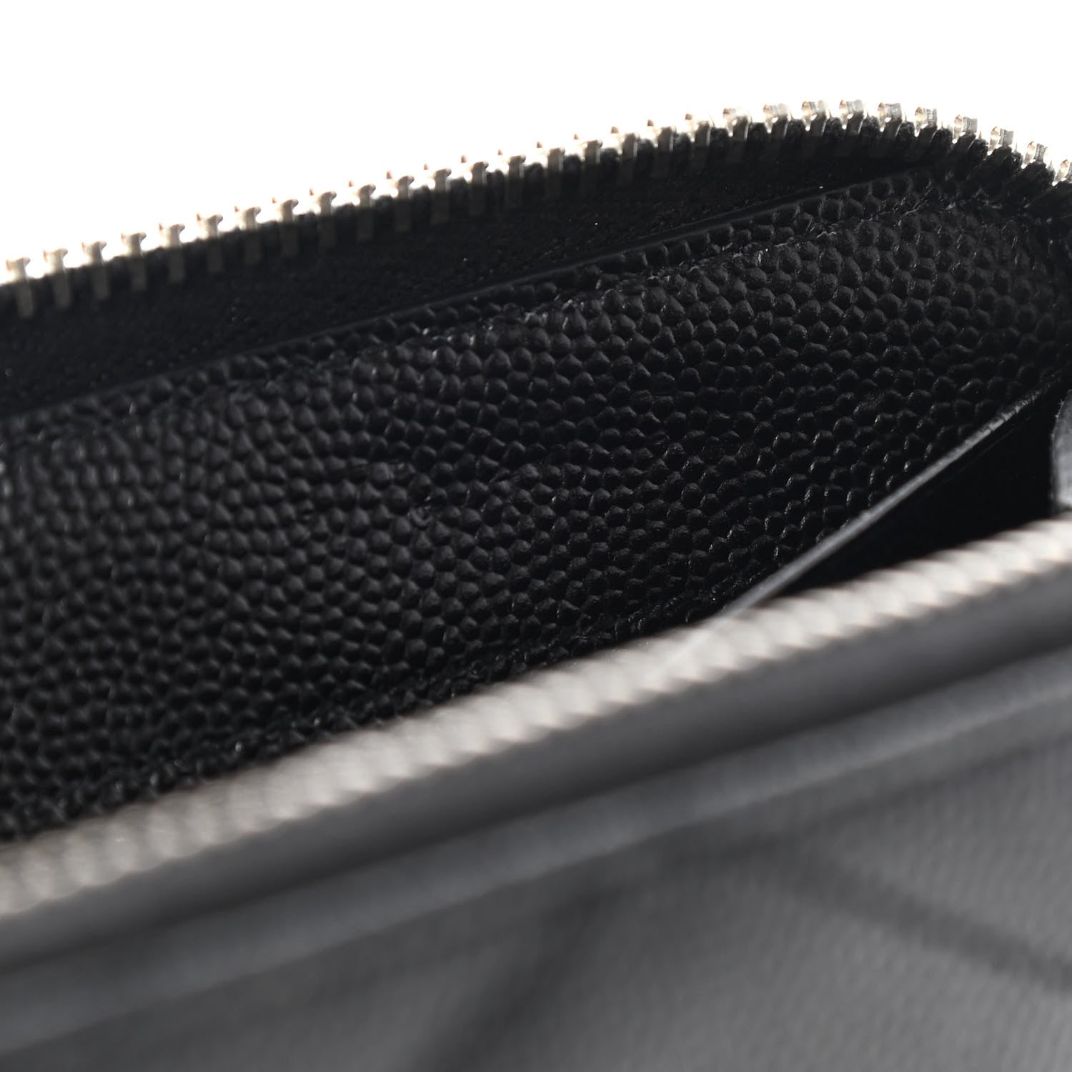 Saint Laurent Grain De Poudre Matelasse Chevron Monogram Zip Around Wallet Black 9 of 10