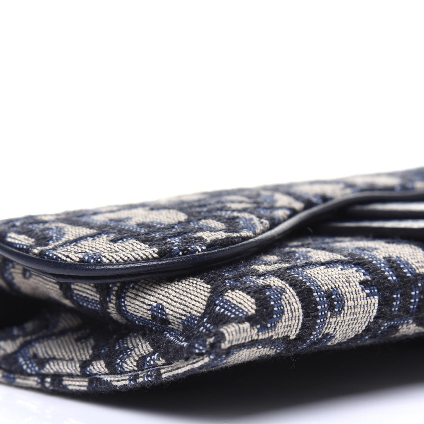 Oblique Nano Saddle Chain Pouch Blue