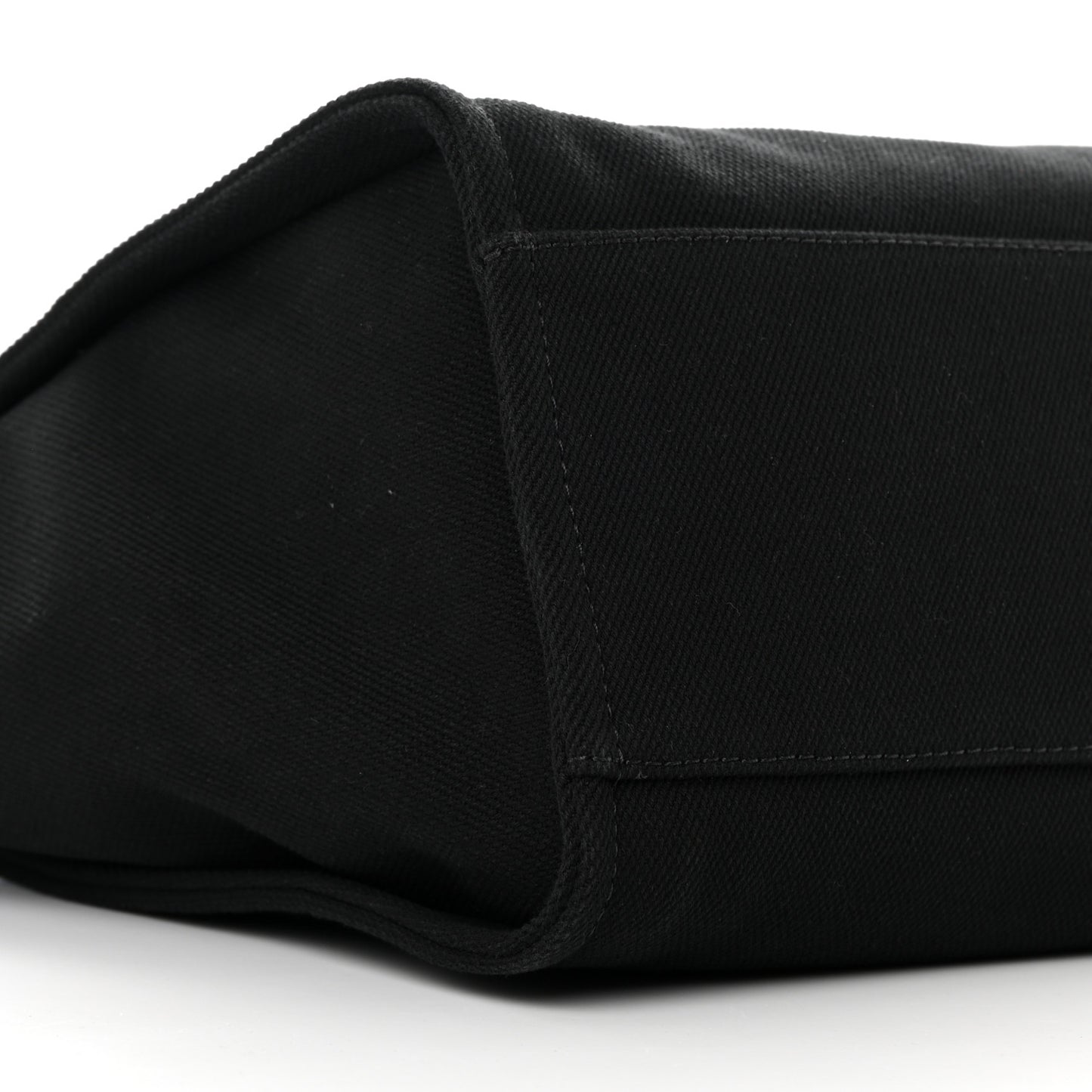 Canvas Pearl Medium Deauville Tote Black