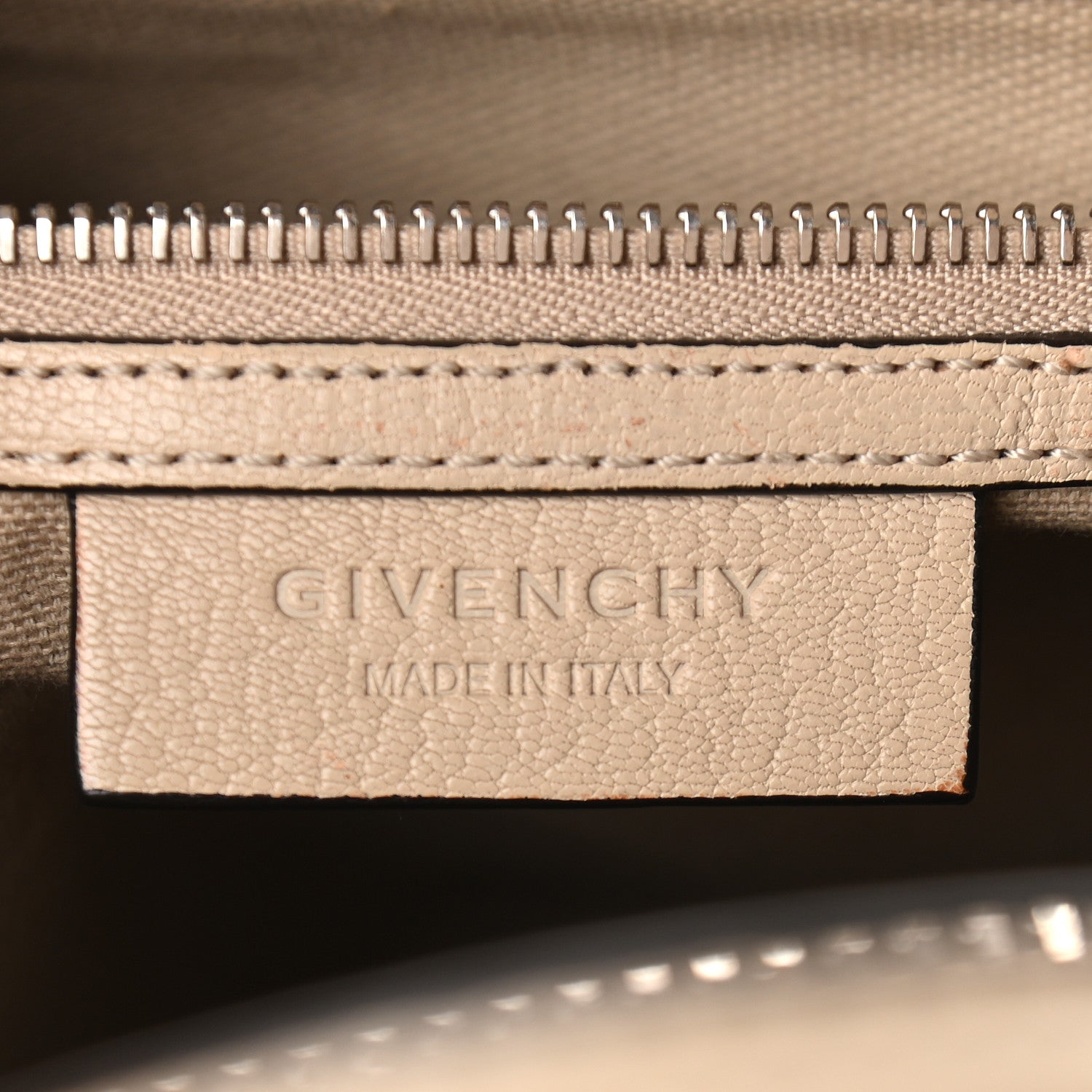 Givenchy Sugar Goatskin Medium Antigona Nude 5 of 11