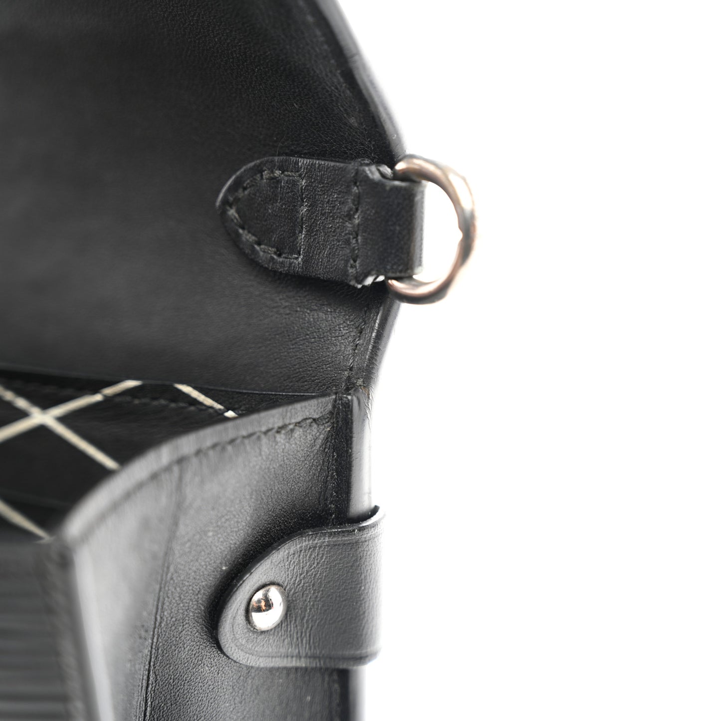 Epi Trunk Chain Wallet Black
