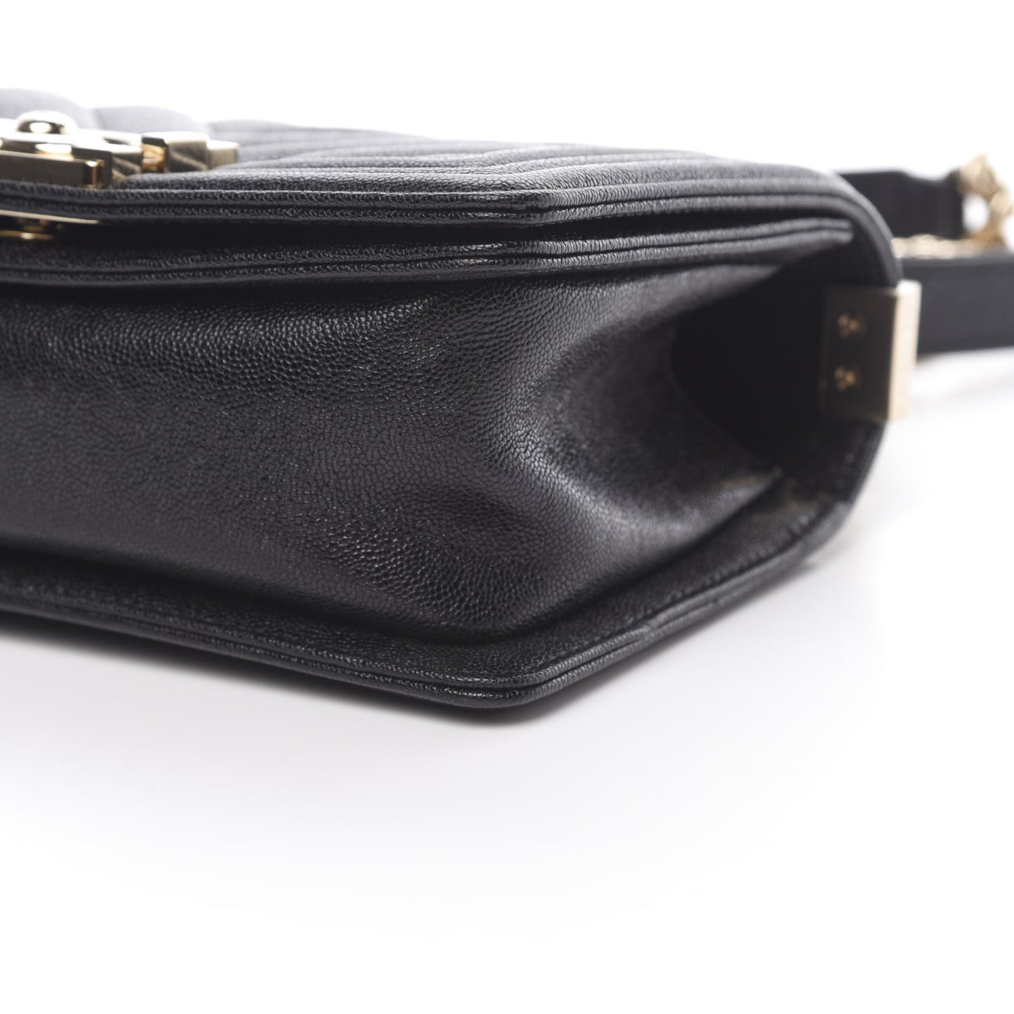 Caviar Chevron Quilted Small Boy Flap Black