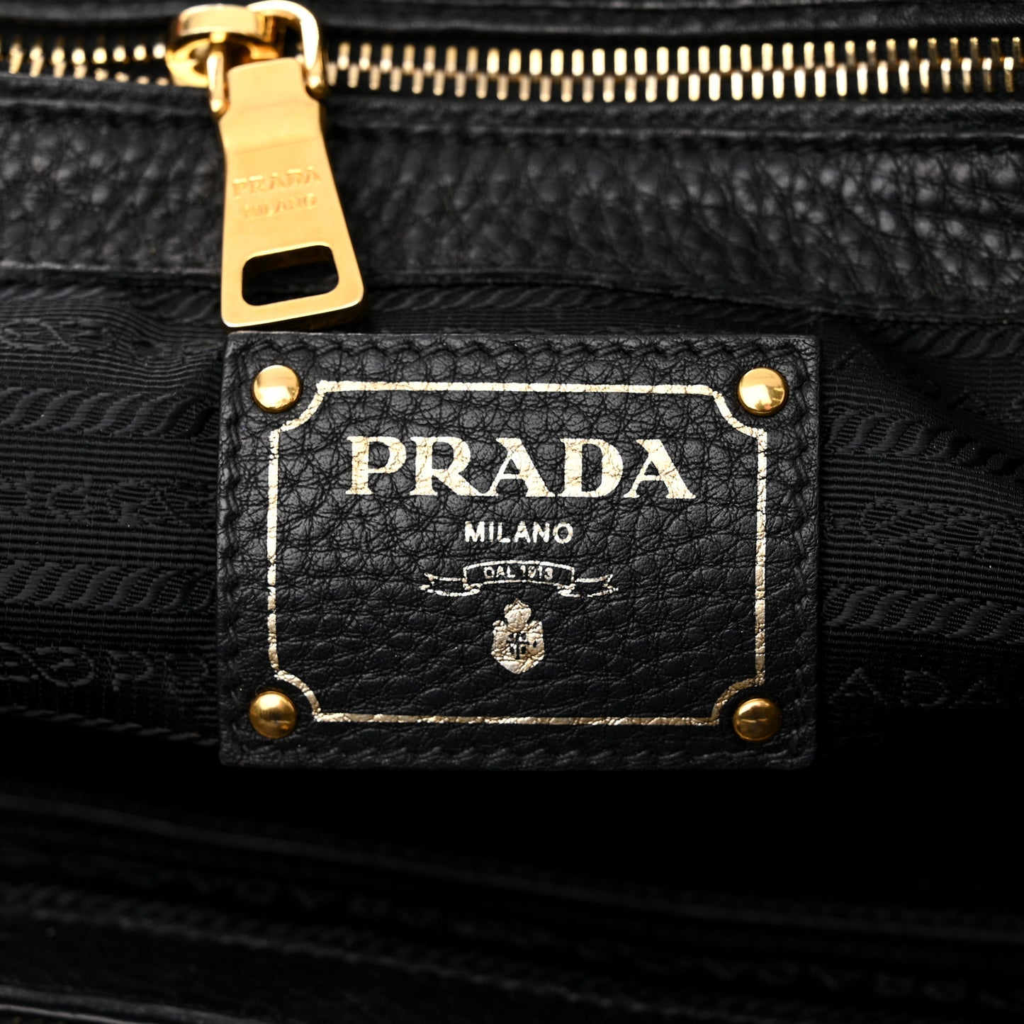 Vitello Daino Shopping Tote Black