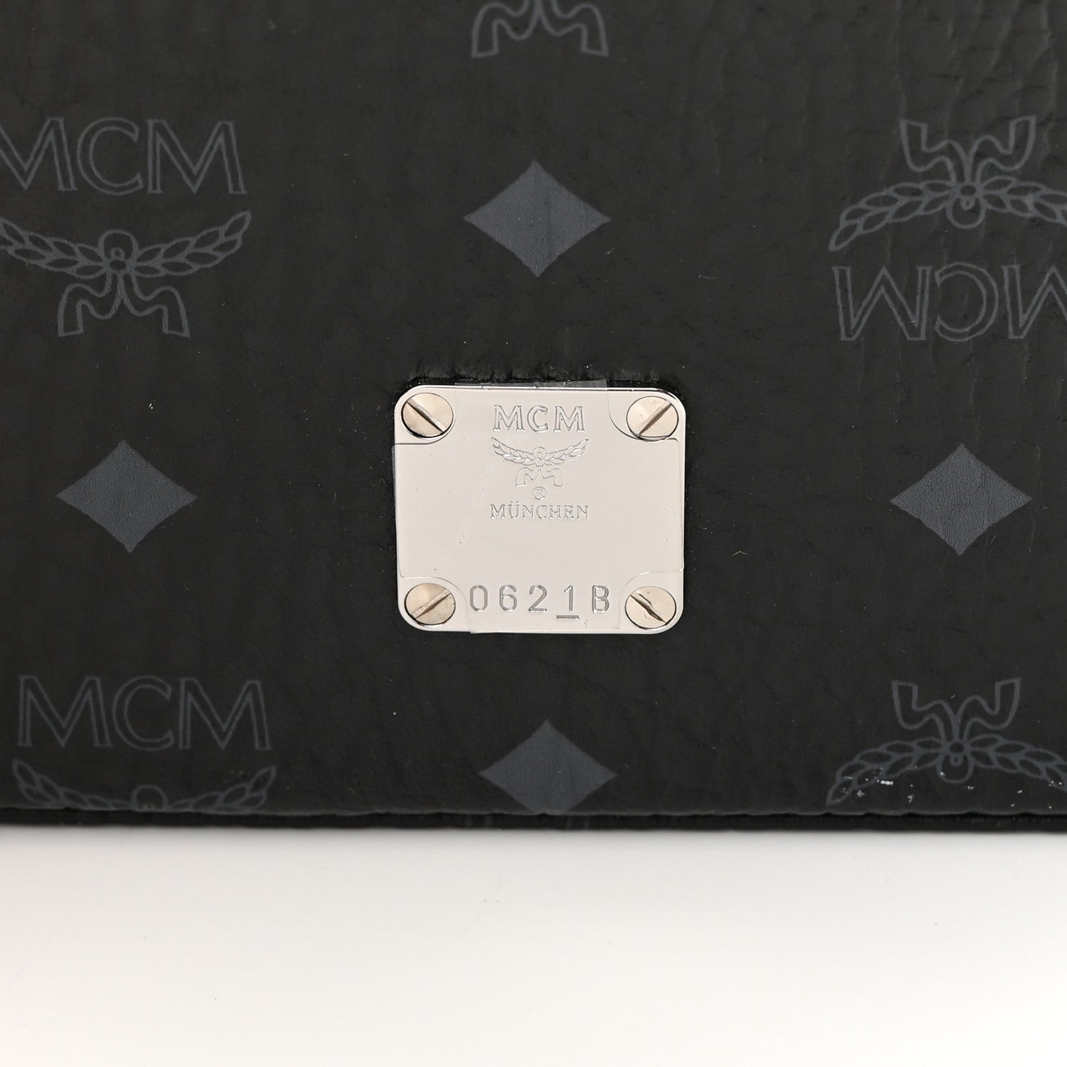 MCM Visetos Medium Rockstar Vanity Case Black 6 of 12