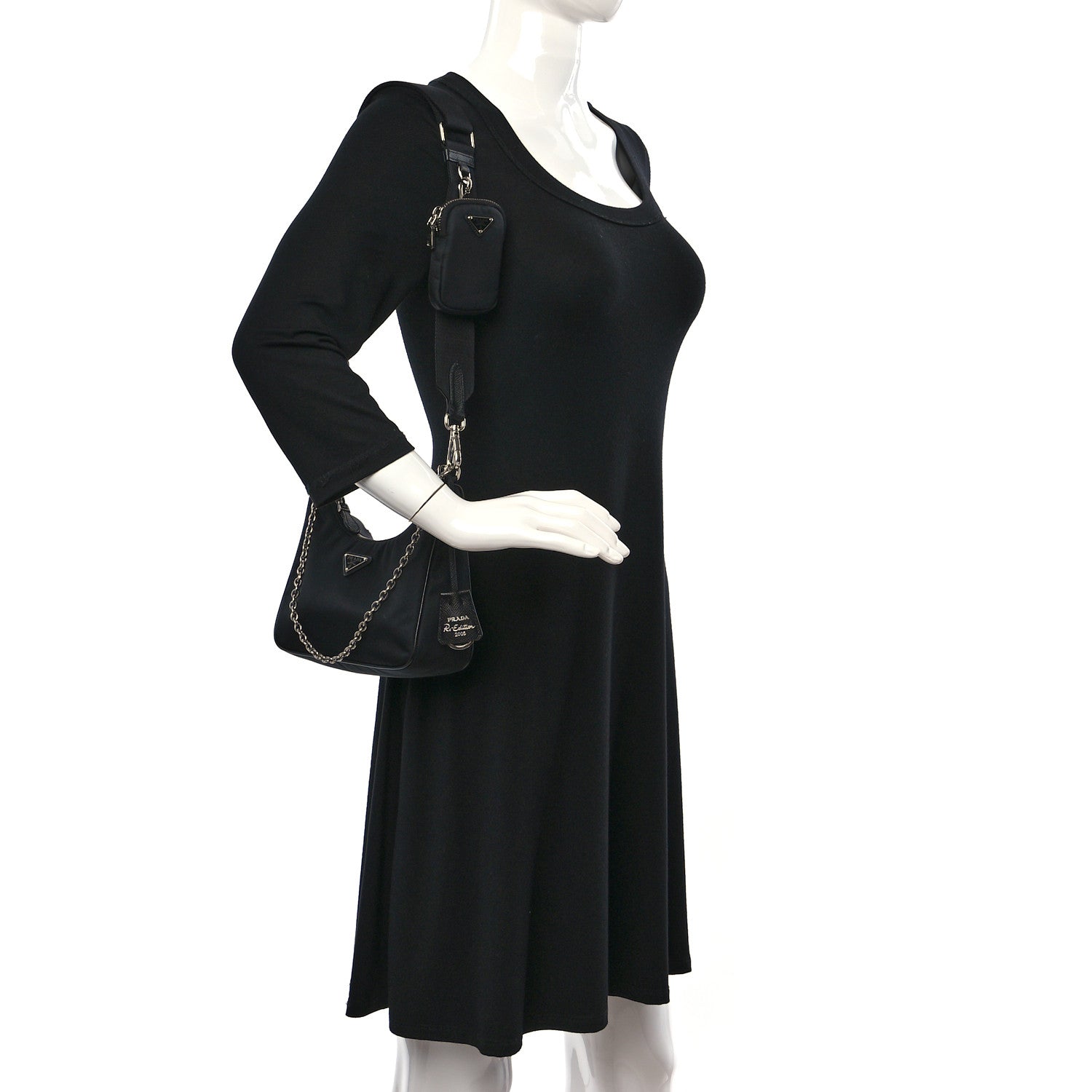 Prada Nylon Re-Edition 2005 Shoulder Bag Black 2 of 11