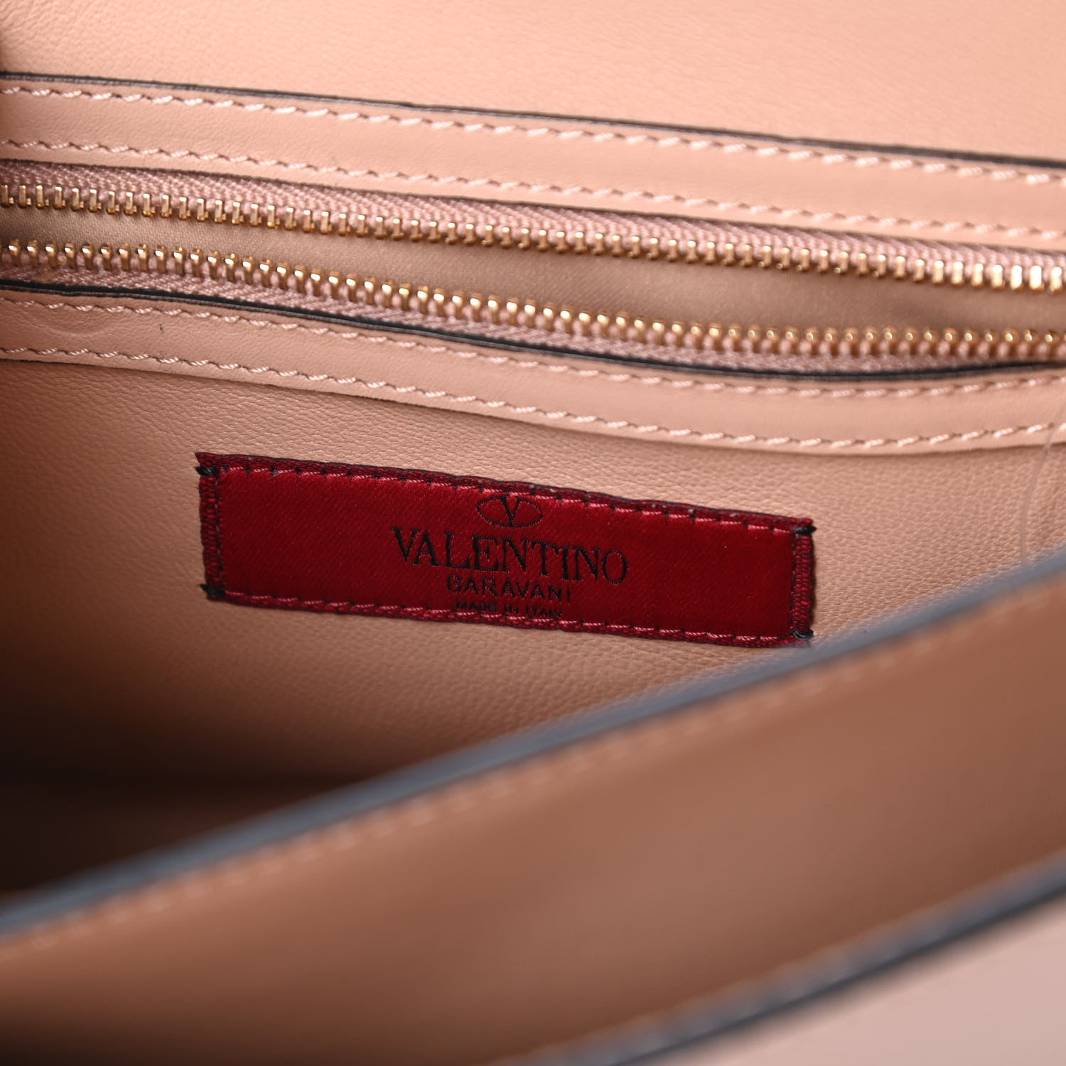 Valentino Garavani Vitello B-Rockstud Flap Skin Sorbet 8 of 10