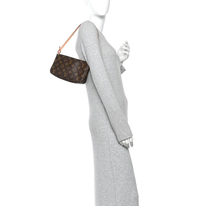 Louis Vuitton Monogram Pochette Accessories NM 2 of 9